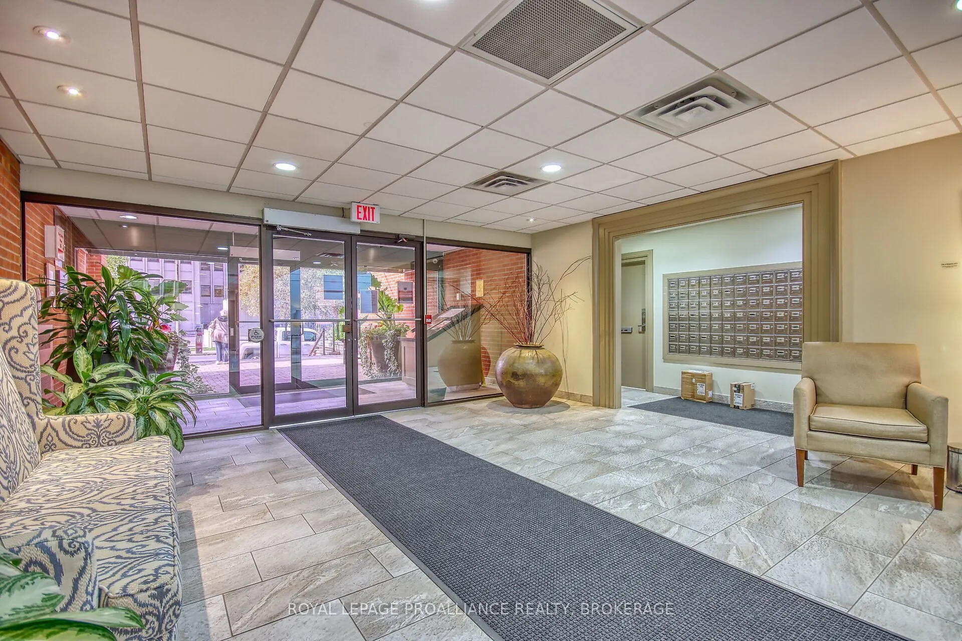 165 Ontario Street, #309