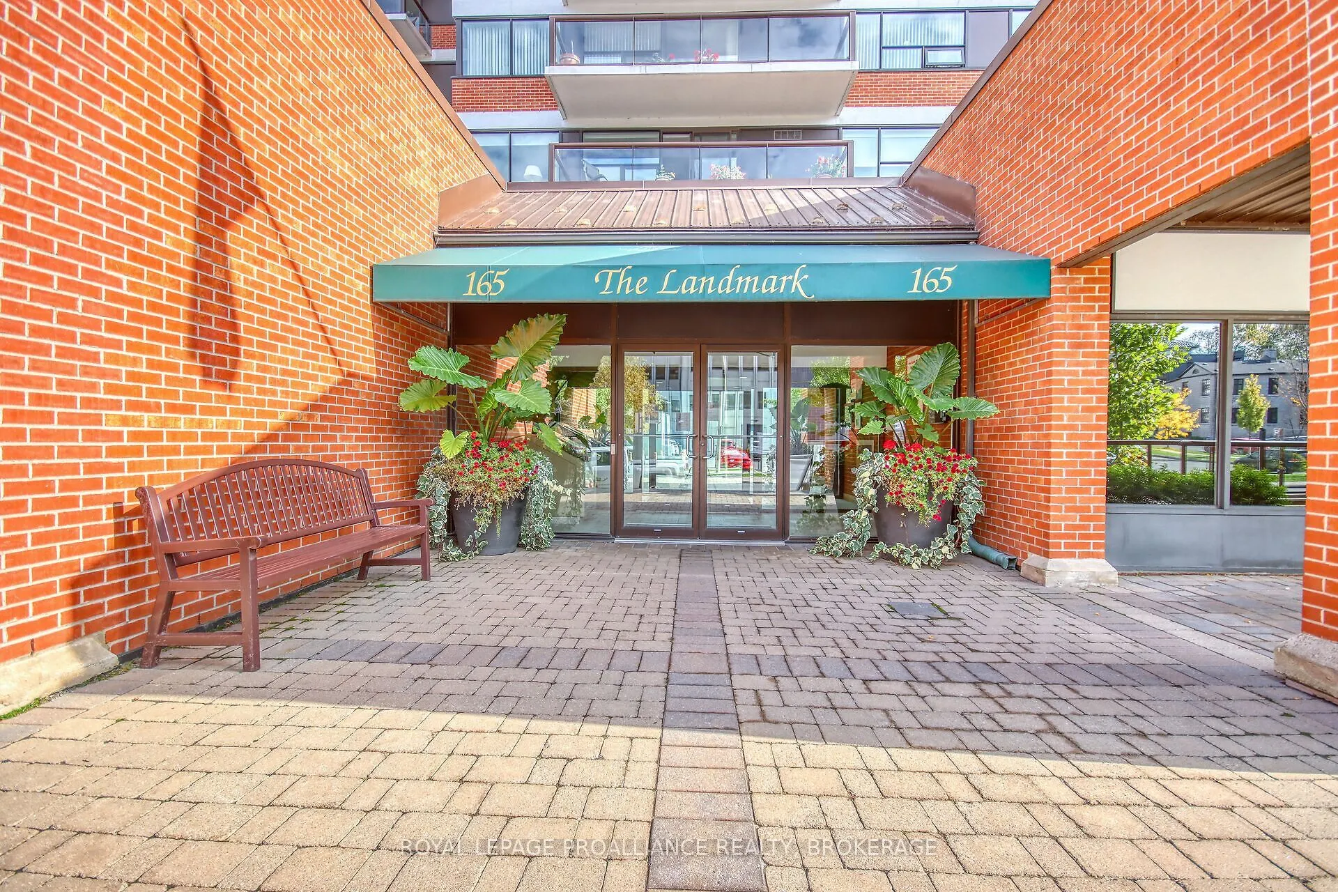 165 Ontario Street, #309