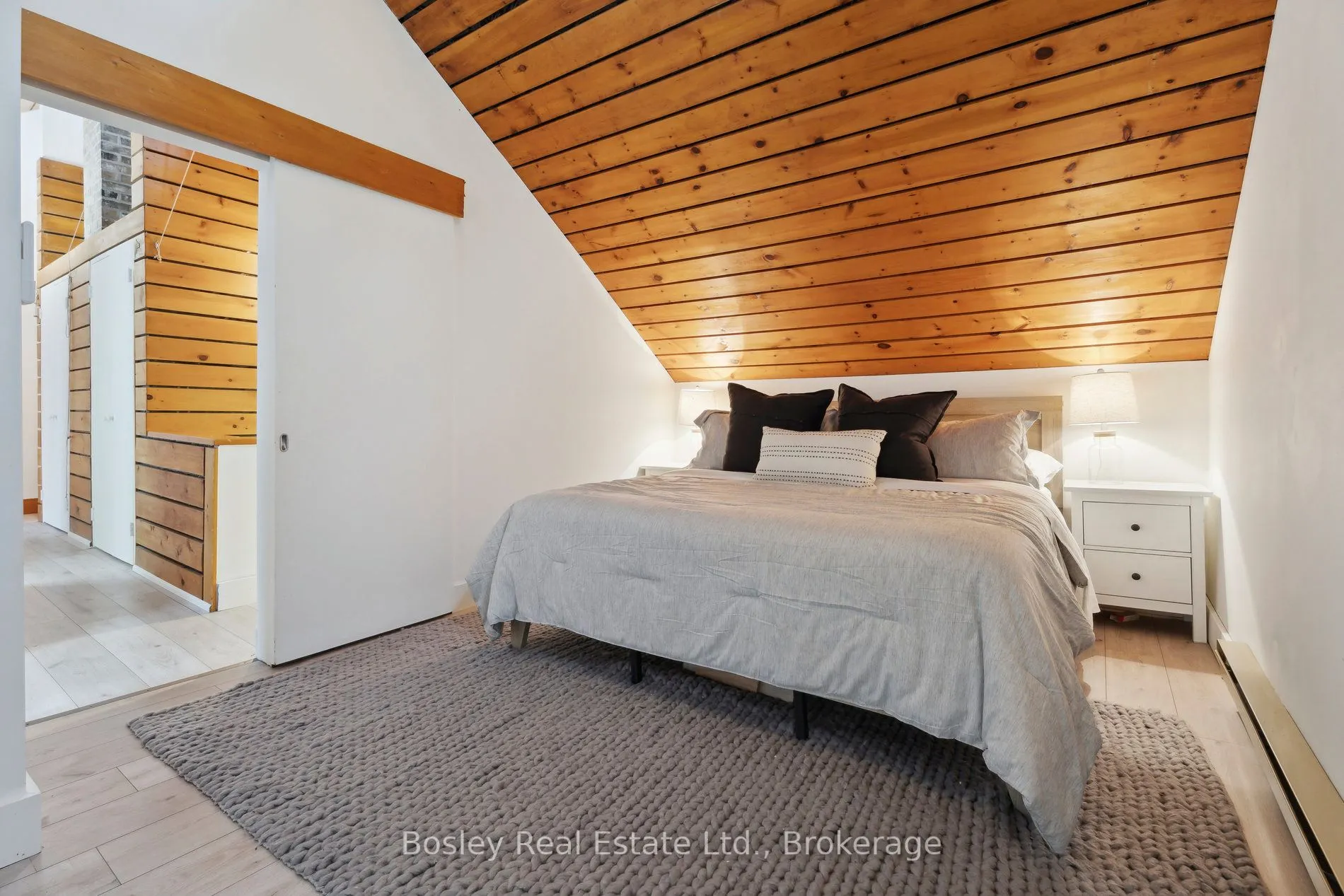 101 St Moritz Crescent