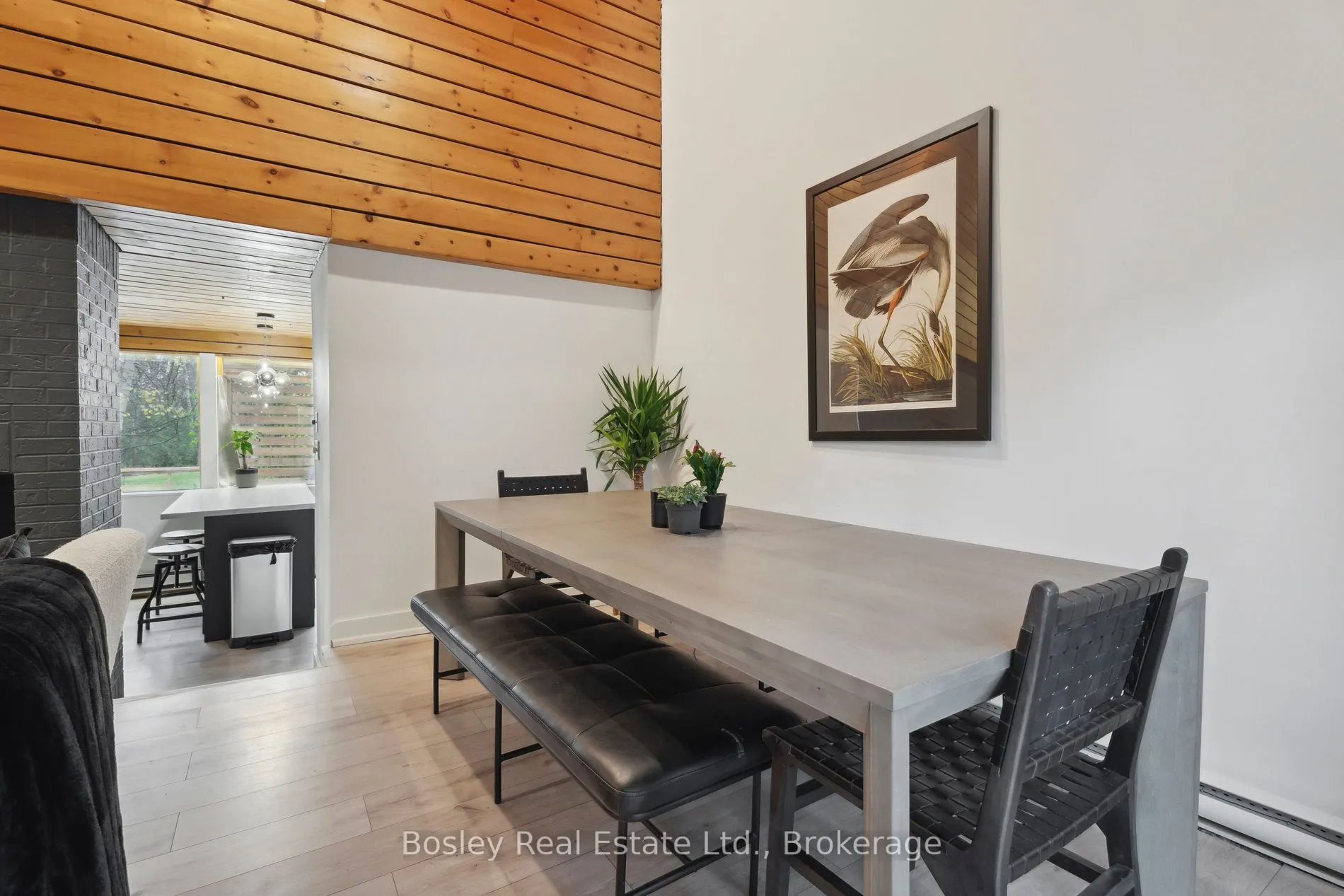 101 St Moritz Crescent