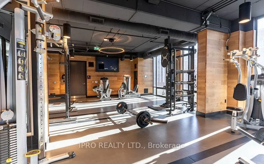 145 Columbia Street W, #1508