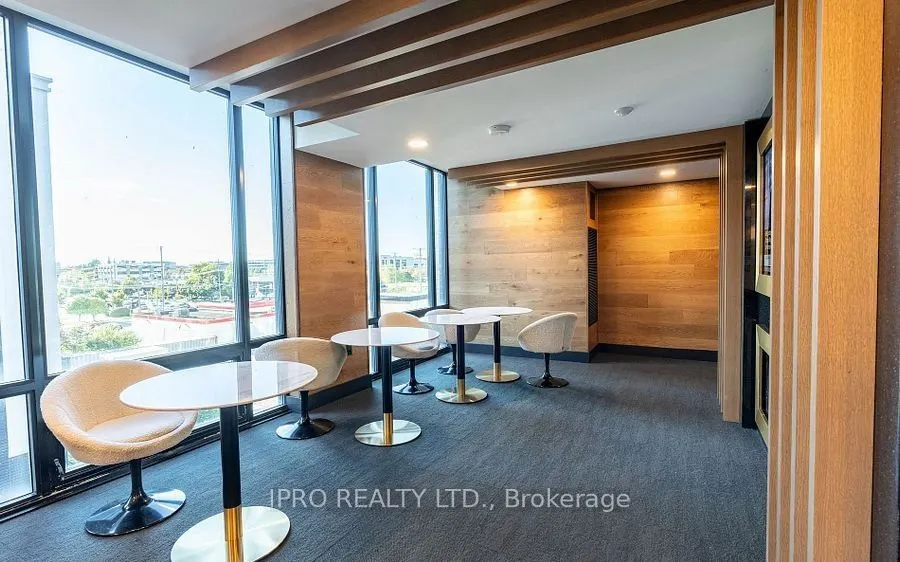 145 Columbia Street W, #1508