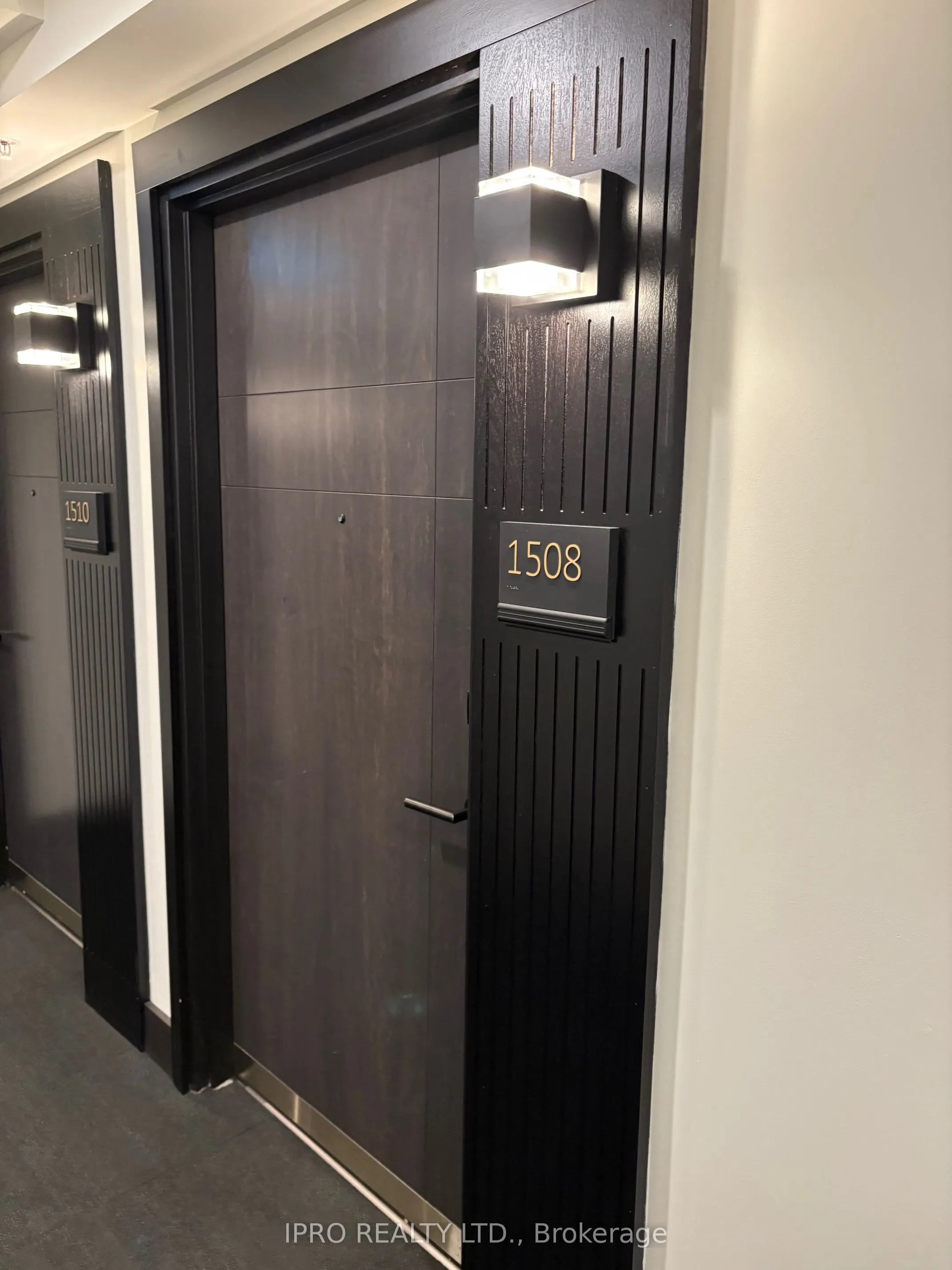 145 Columbia Street W, #1508