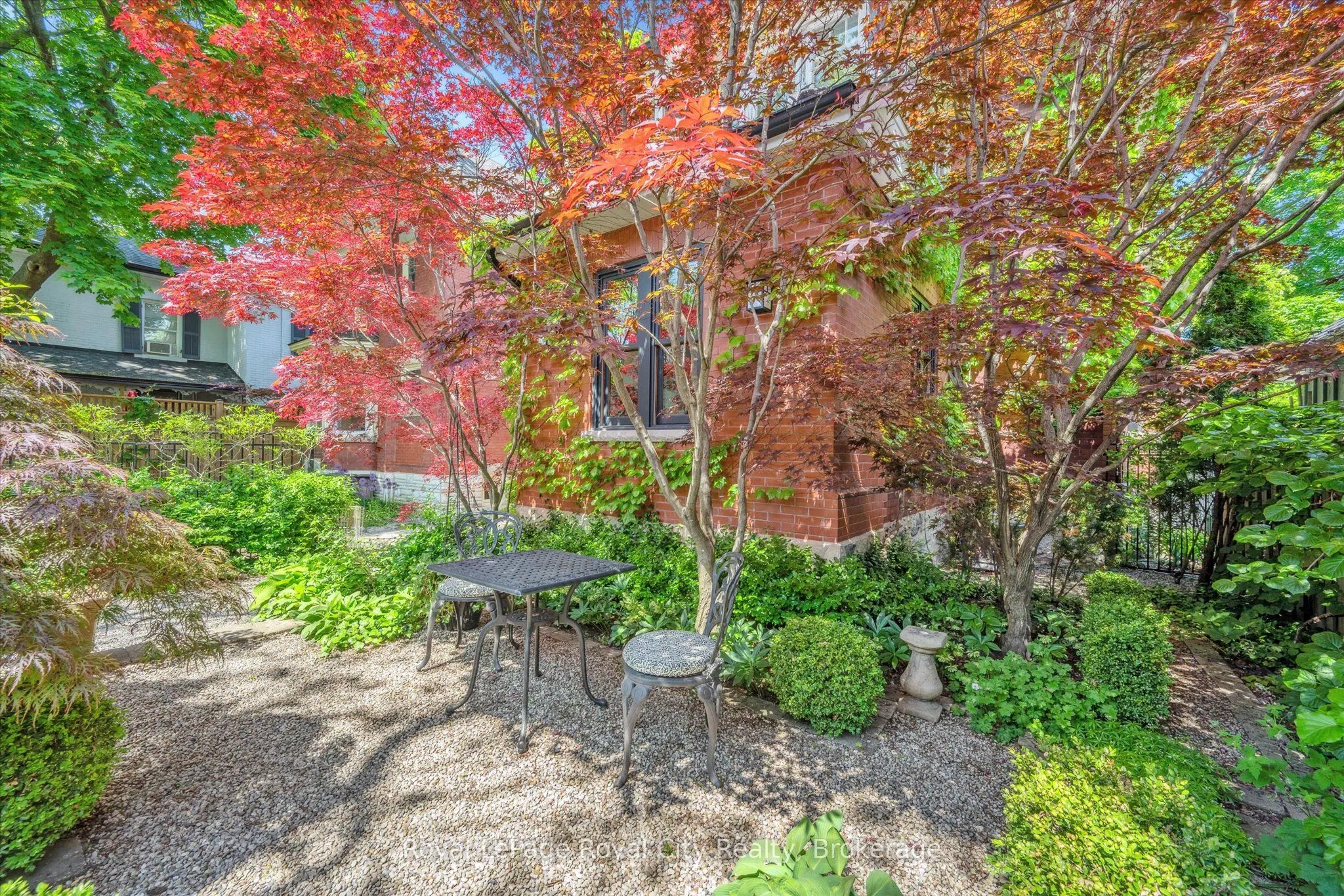 54 Clinton Street