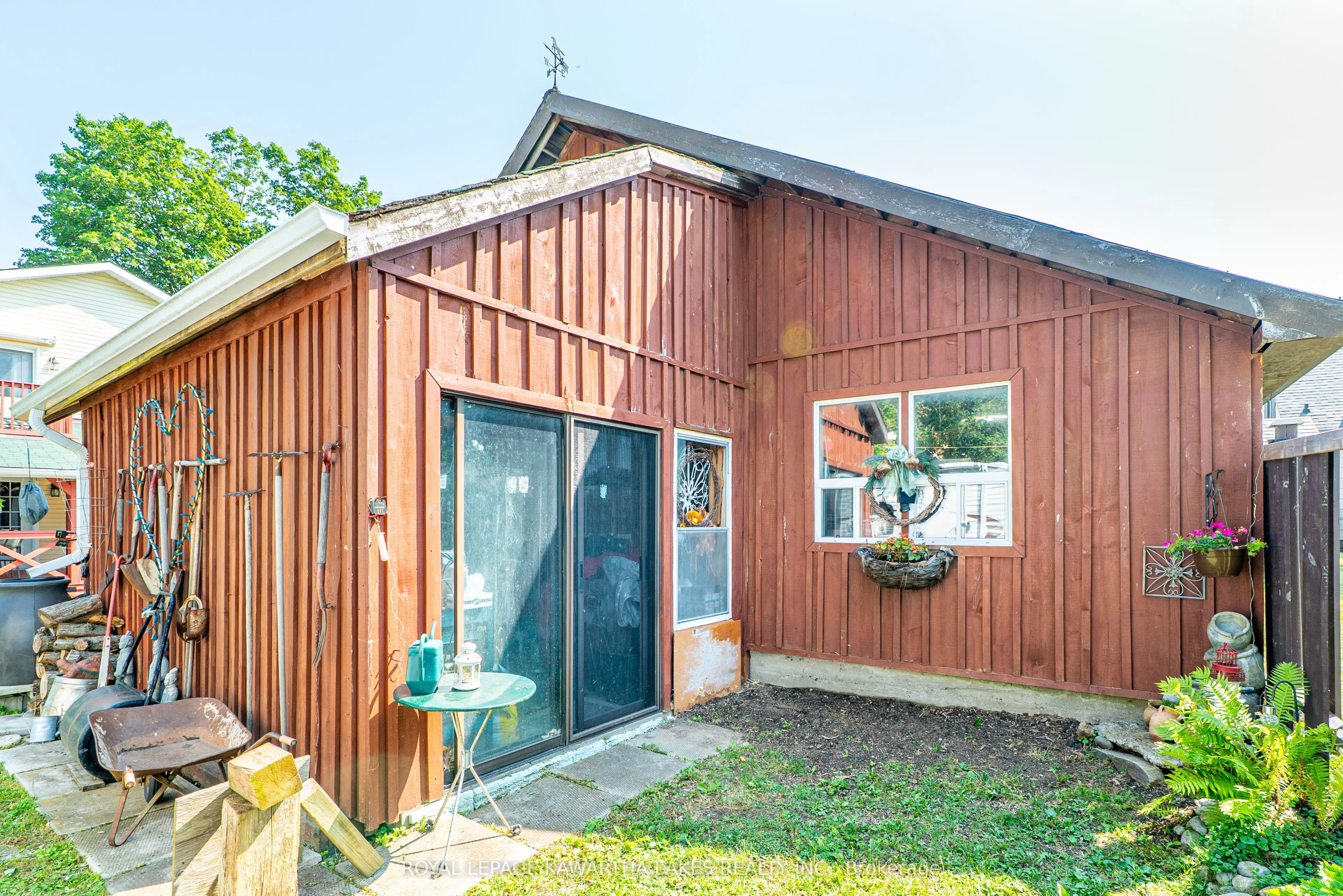 1028 Little Britain Road