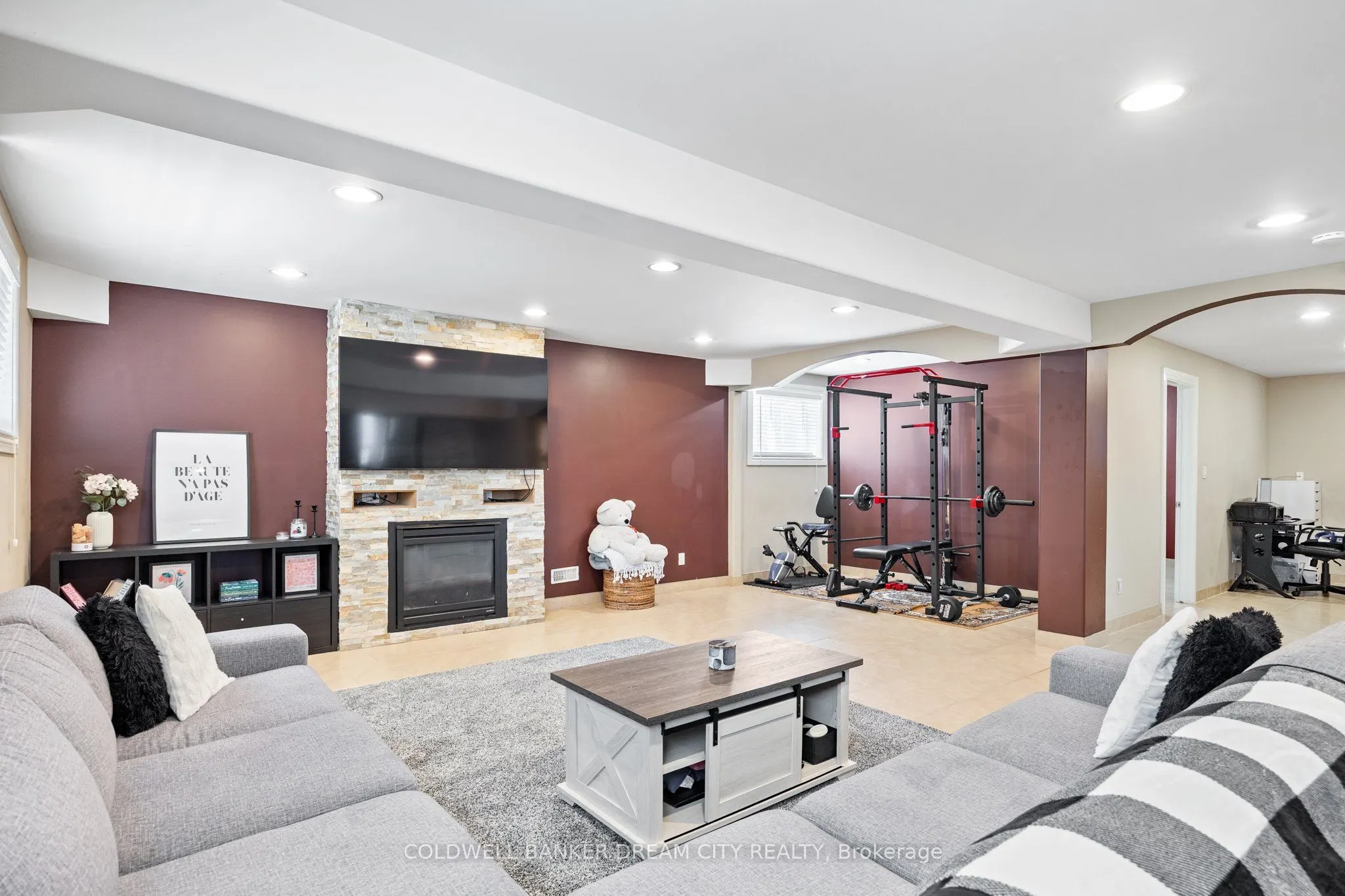 239 BRANTON Crescent