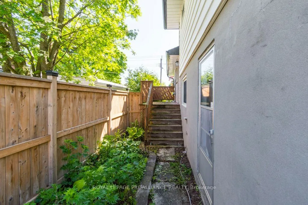 590 Victoria Avenue