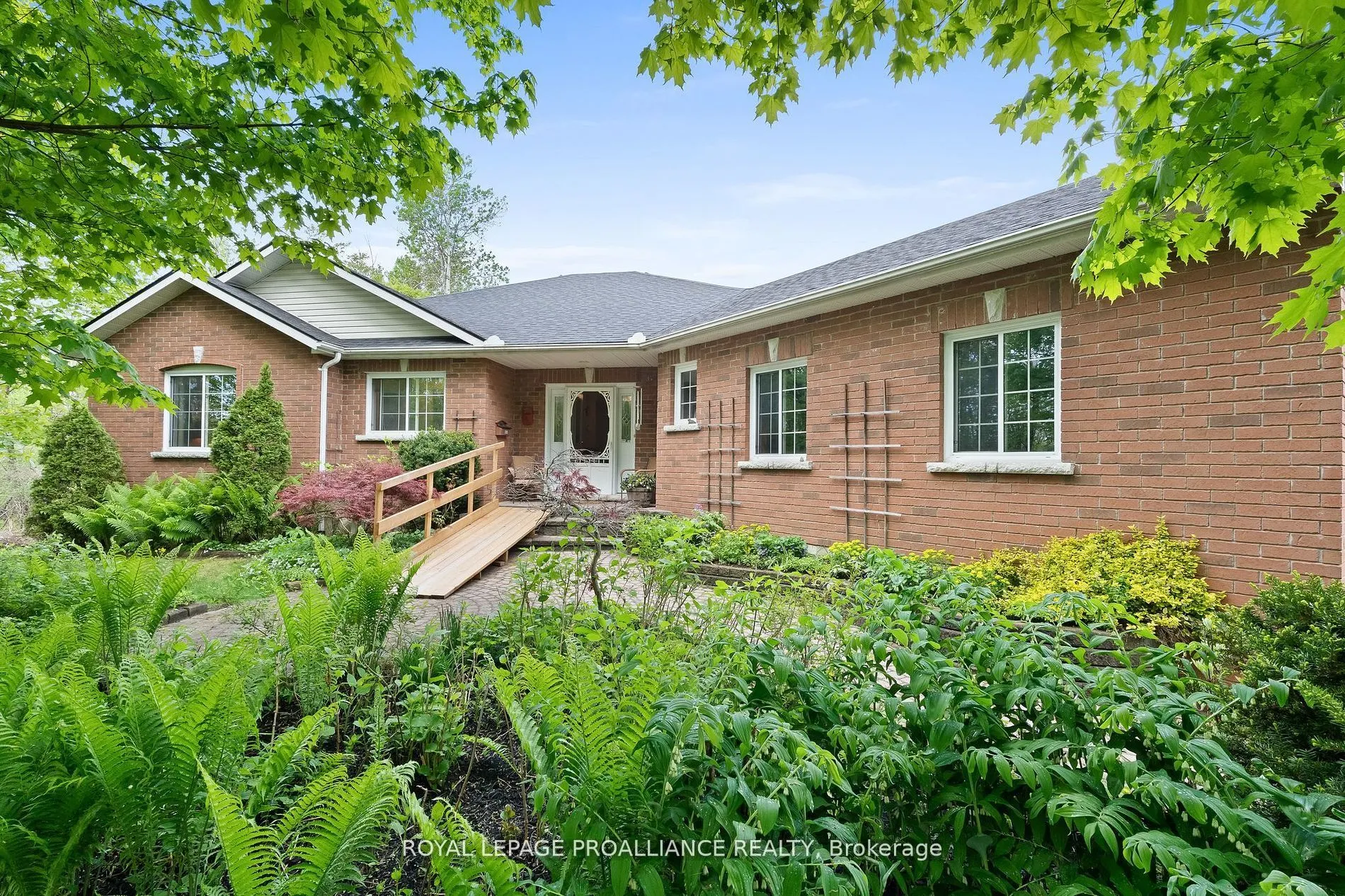 252 Bullis Road