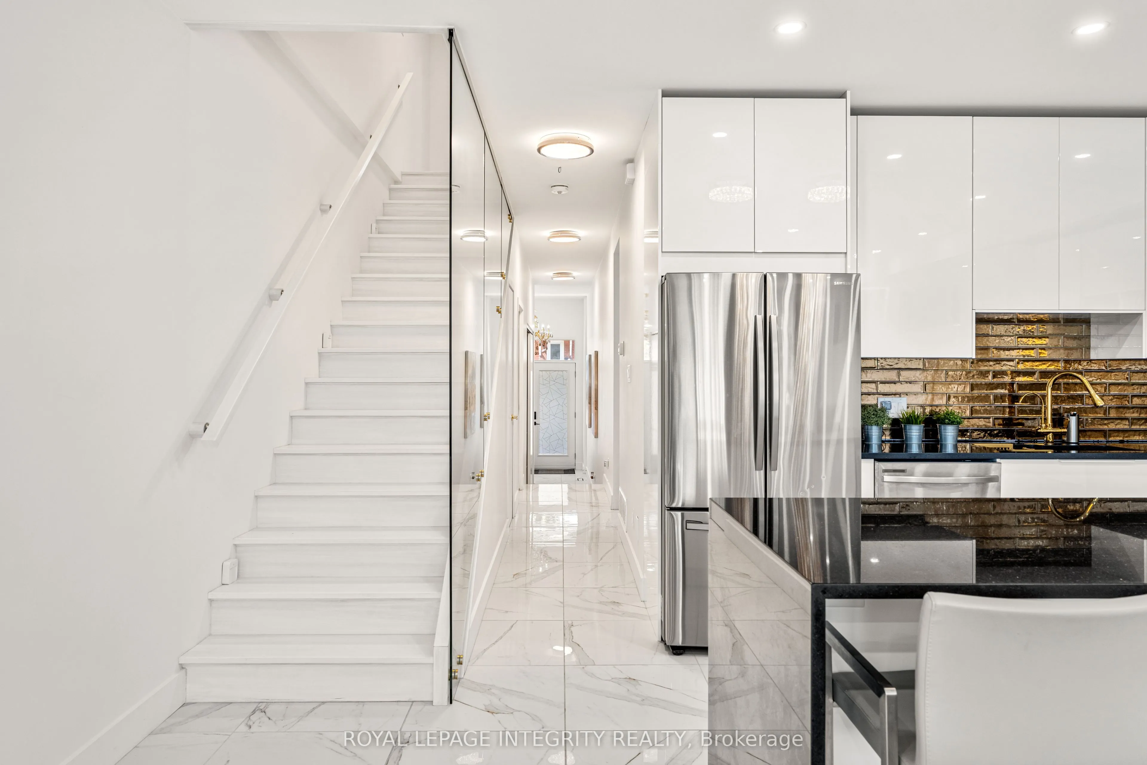 266 Currell Avenue