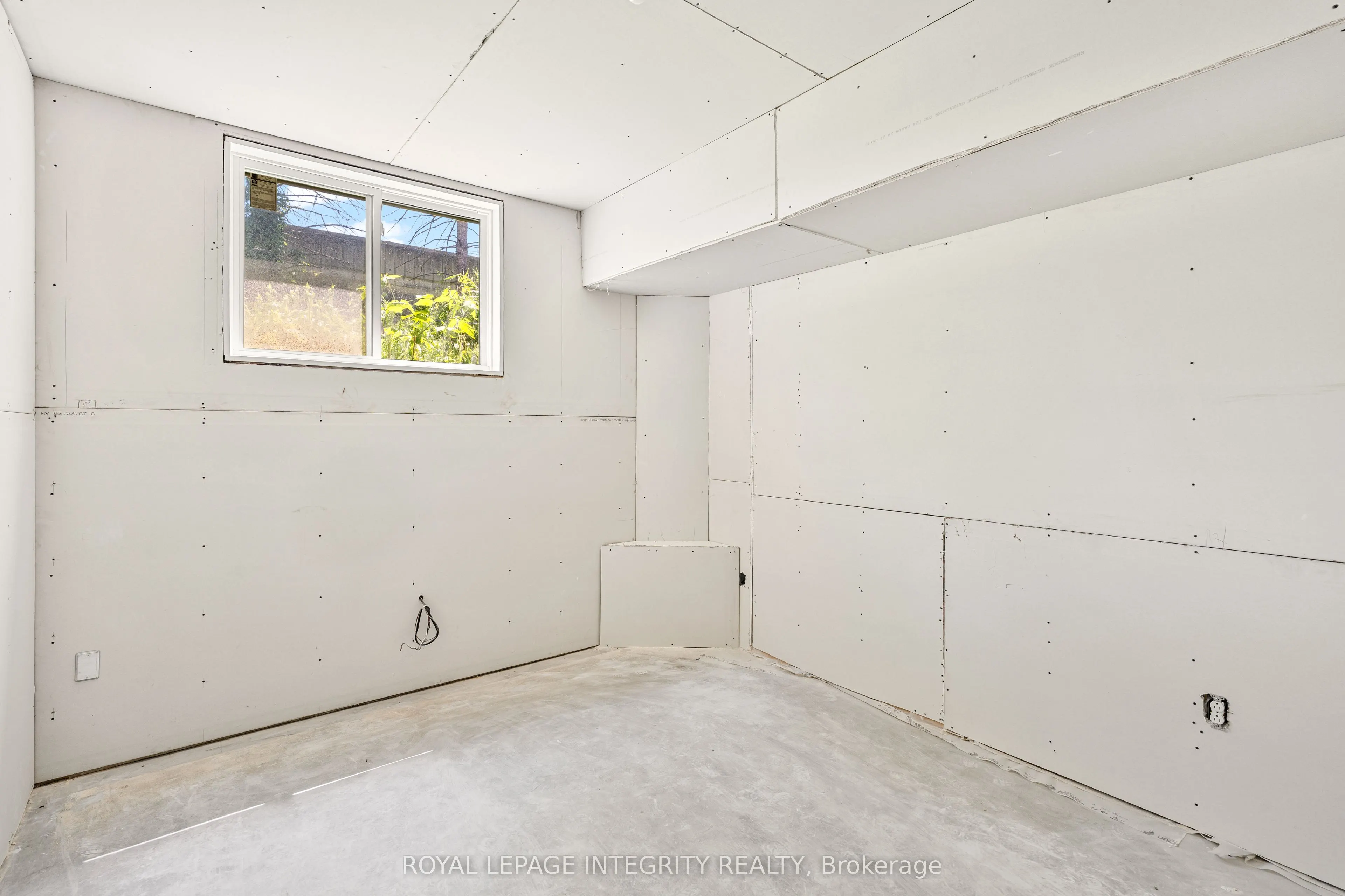 266 Currell Avenue
