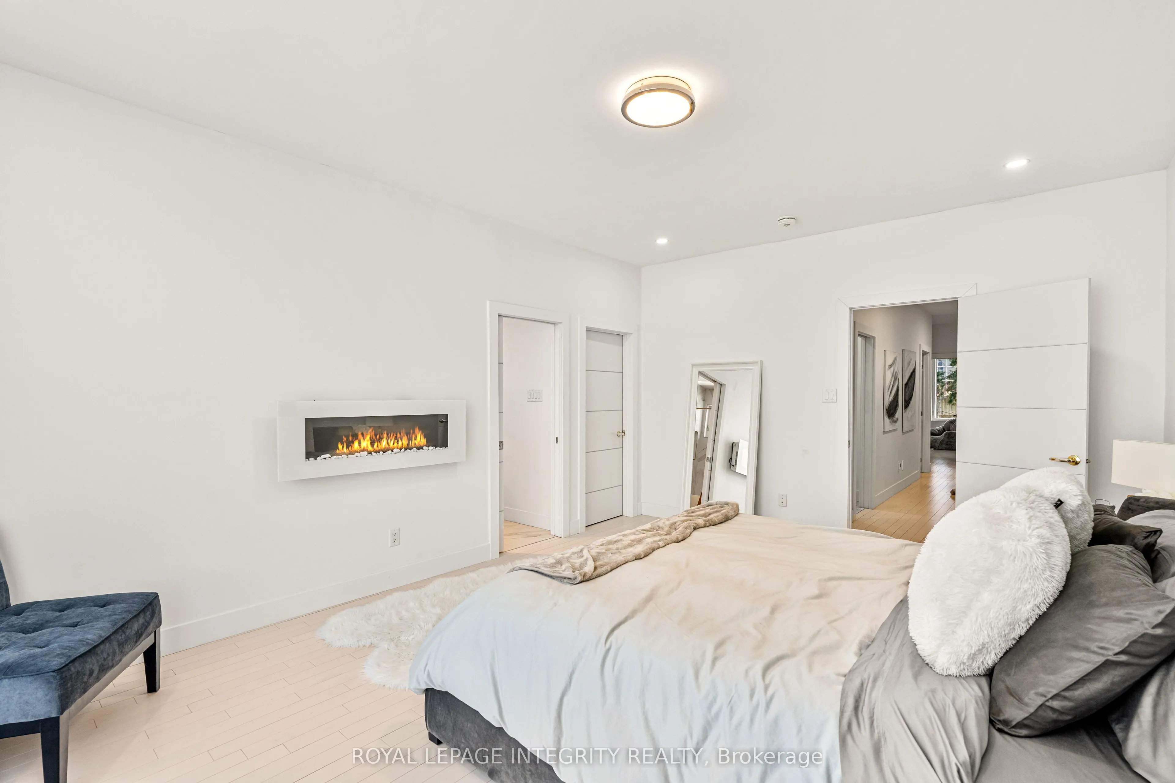 266 Currell Avenue