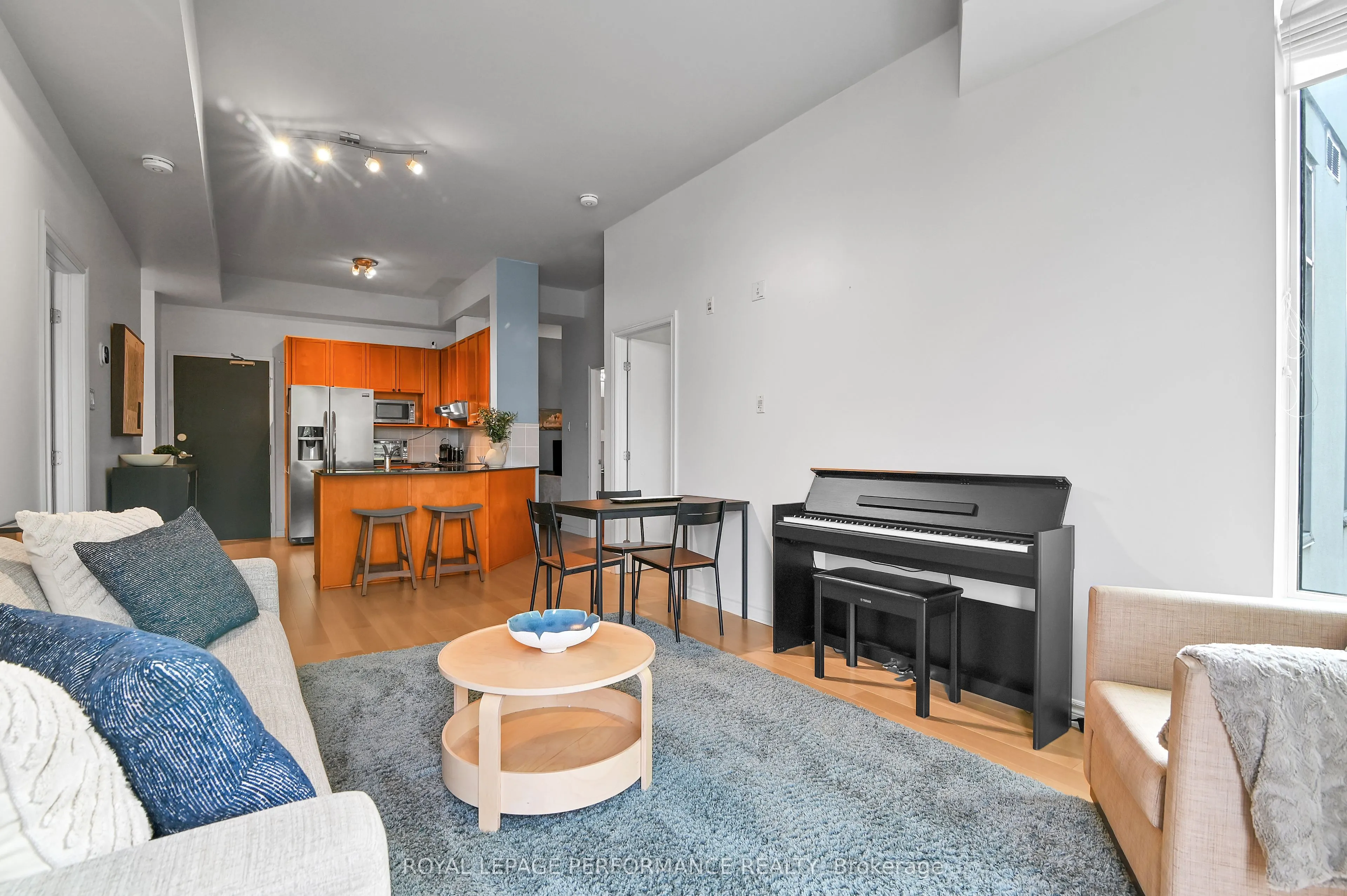 205 Bolton Street, #423