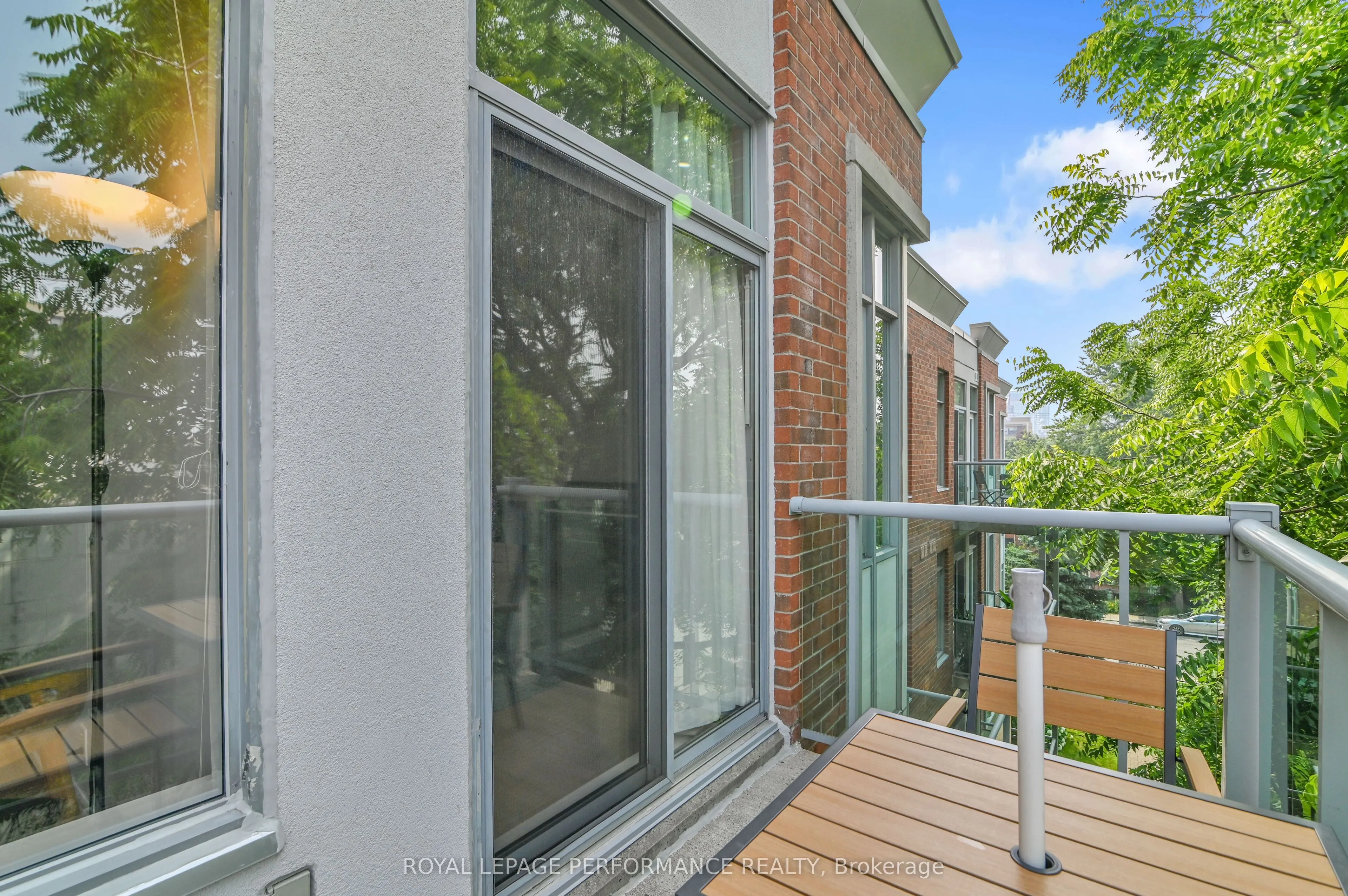 205 Bolton Street, #423