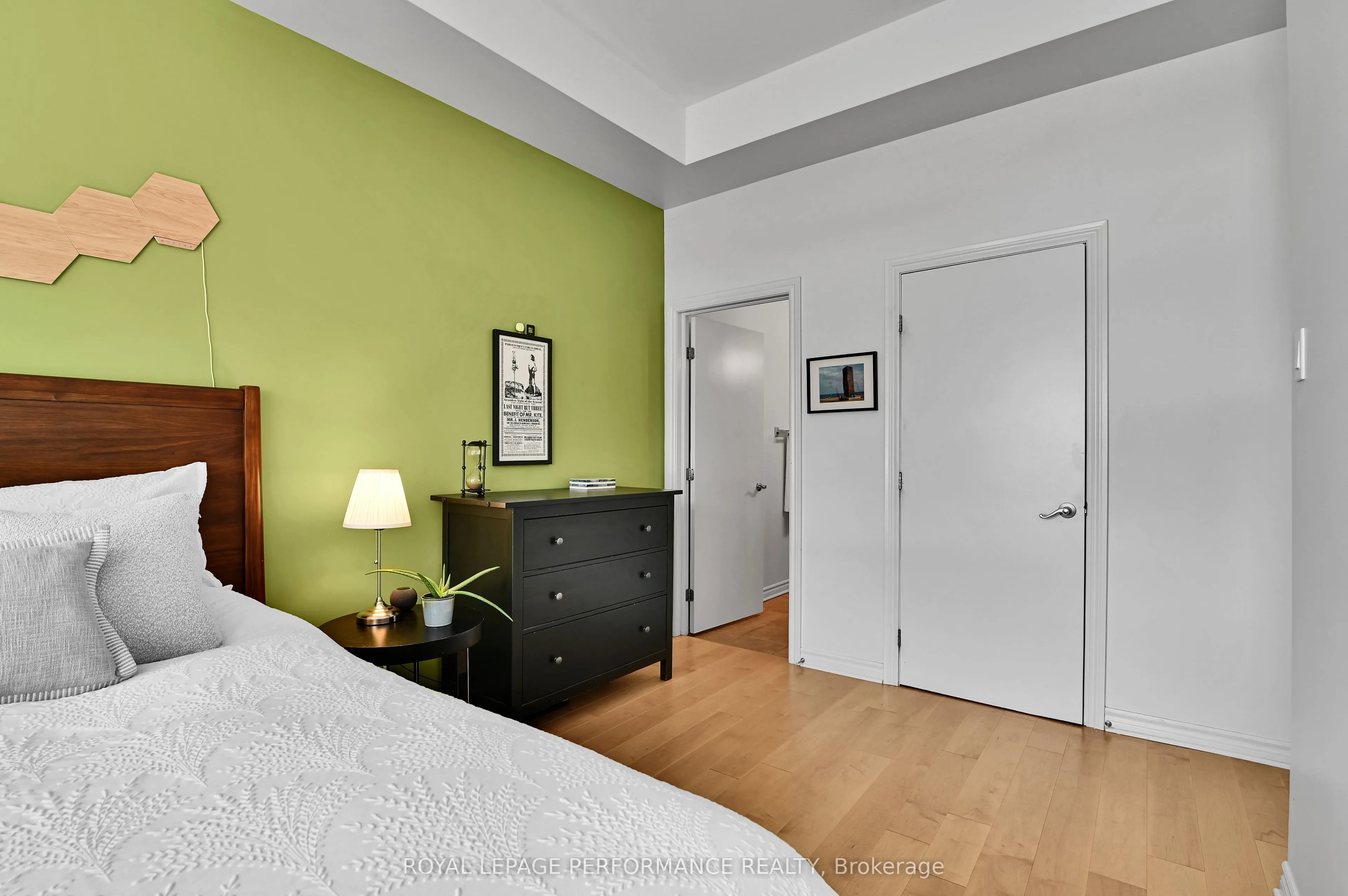 205 Bolton Street, #423