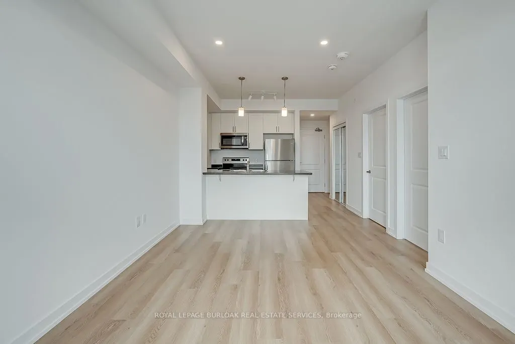 470 Dundas Street E, #608