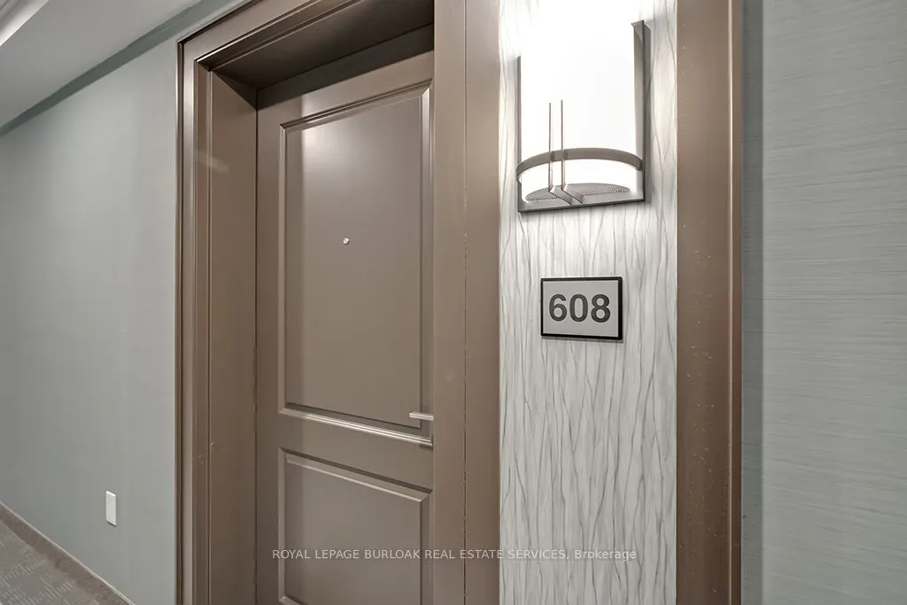470 Dundas Street E, #608