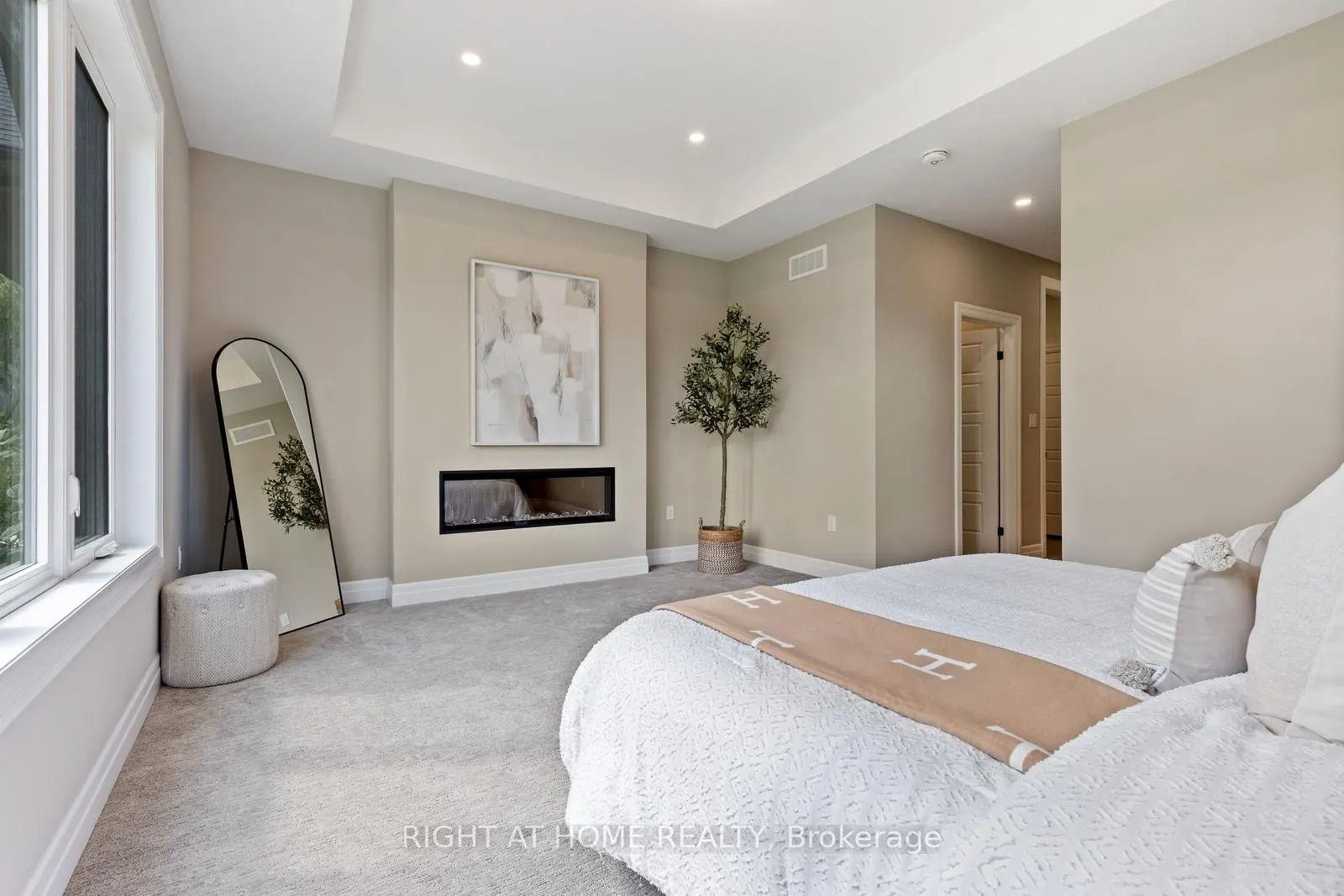 11 Whitcombe Way