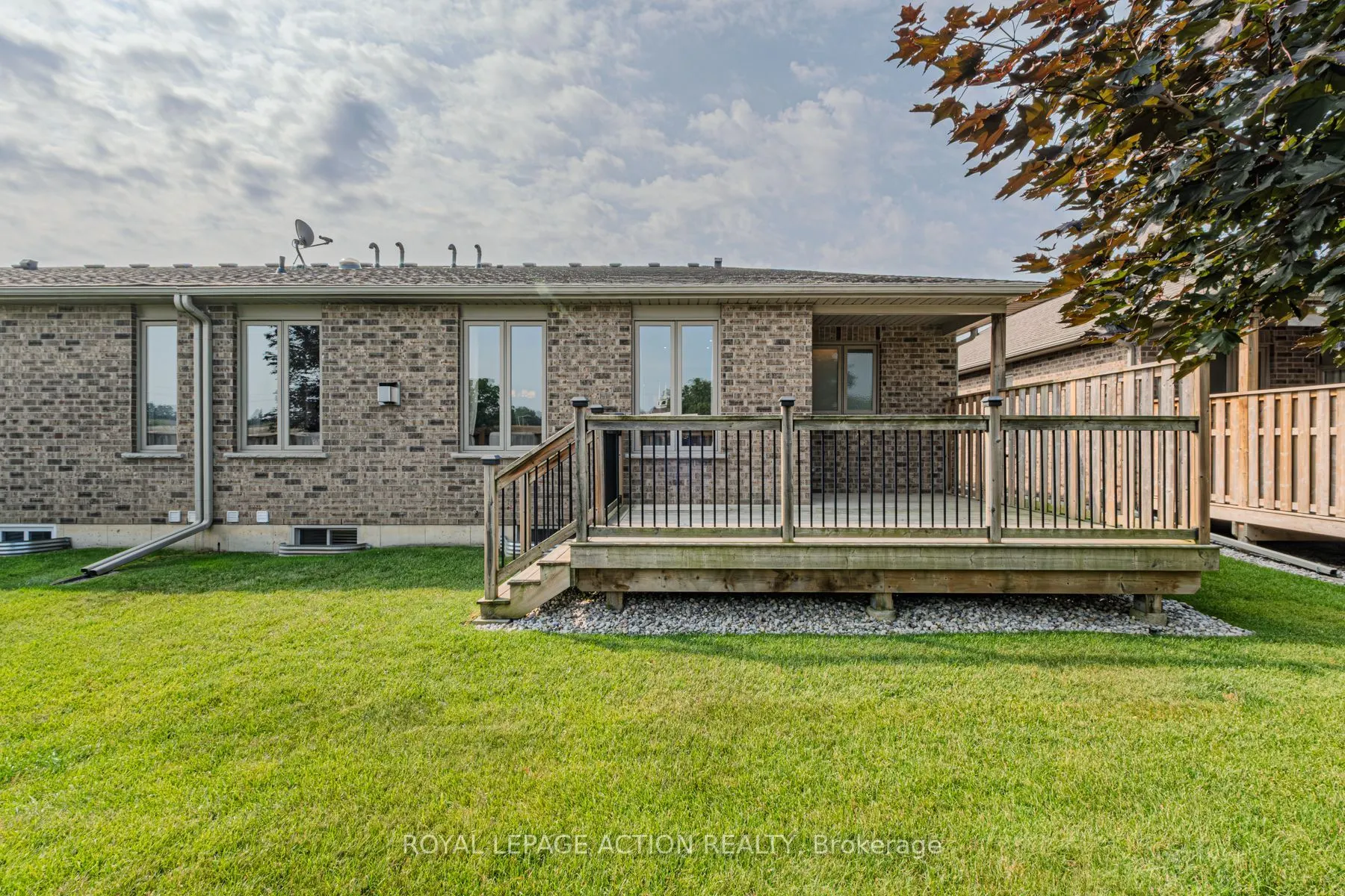 30 Cedar Street, #23