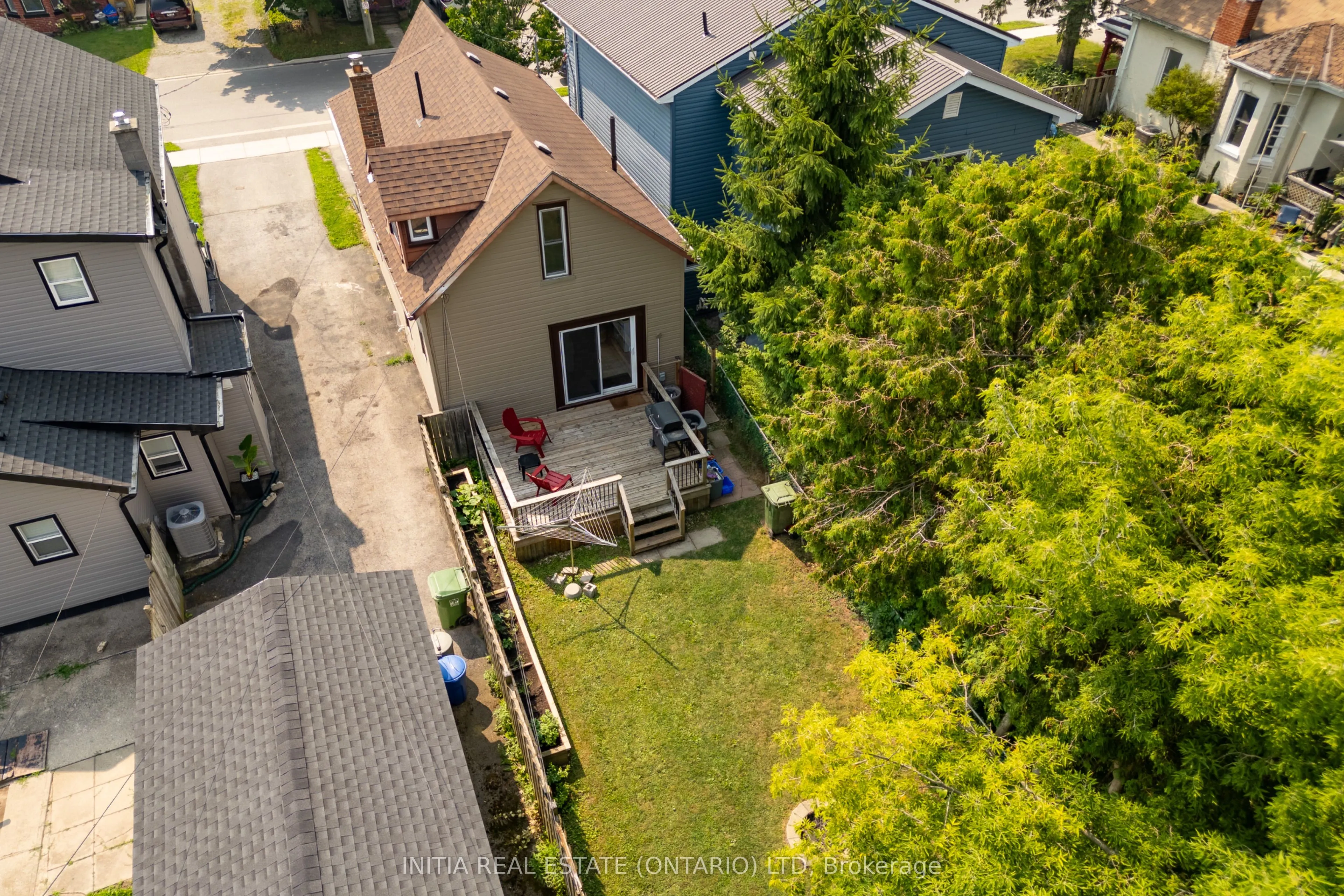 73 Flora Street