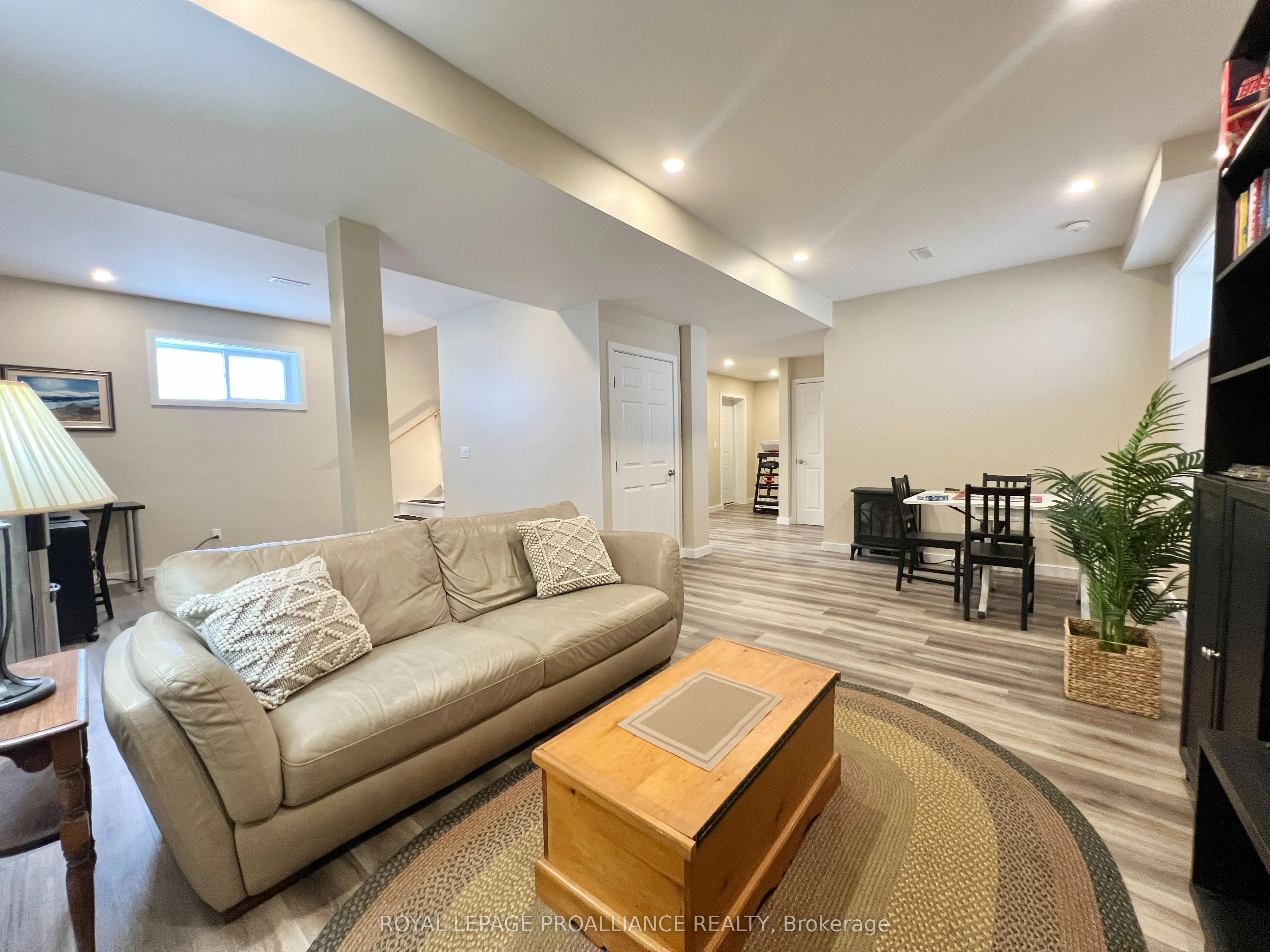 209 Prinyers Cove Crescent