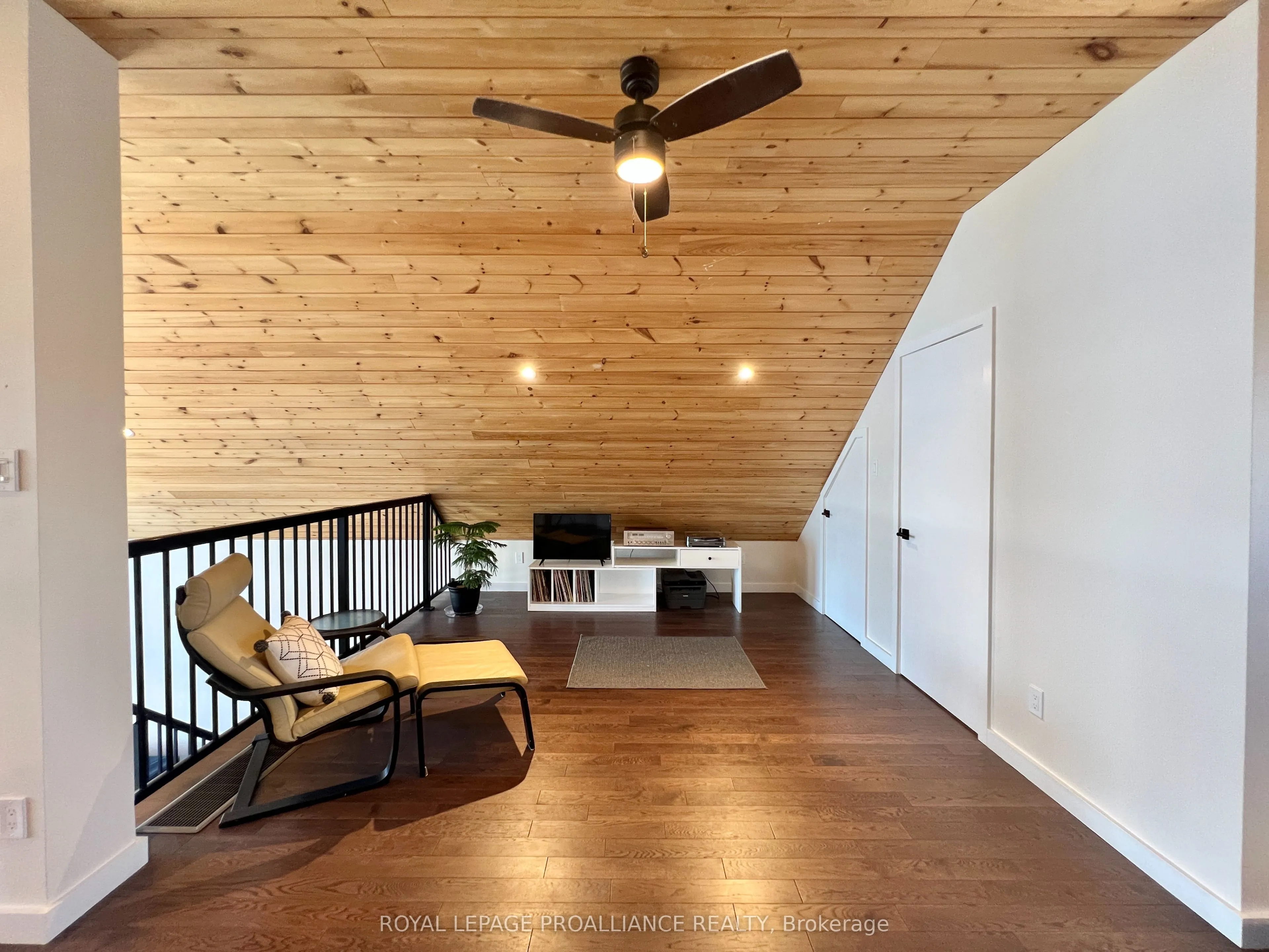 209 Prinyers Cove Crescent