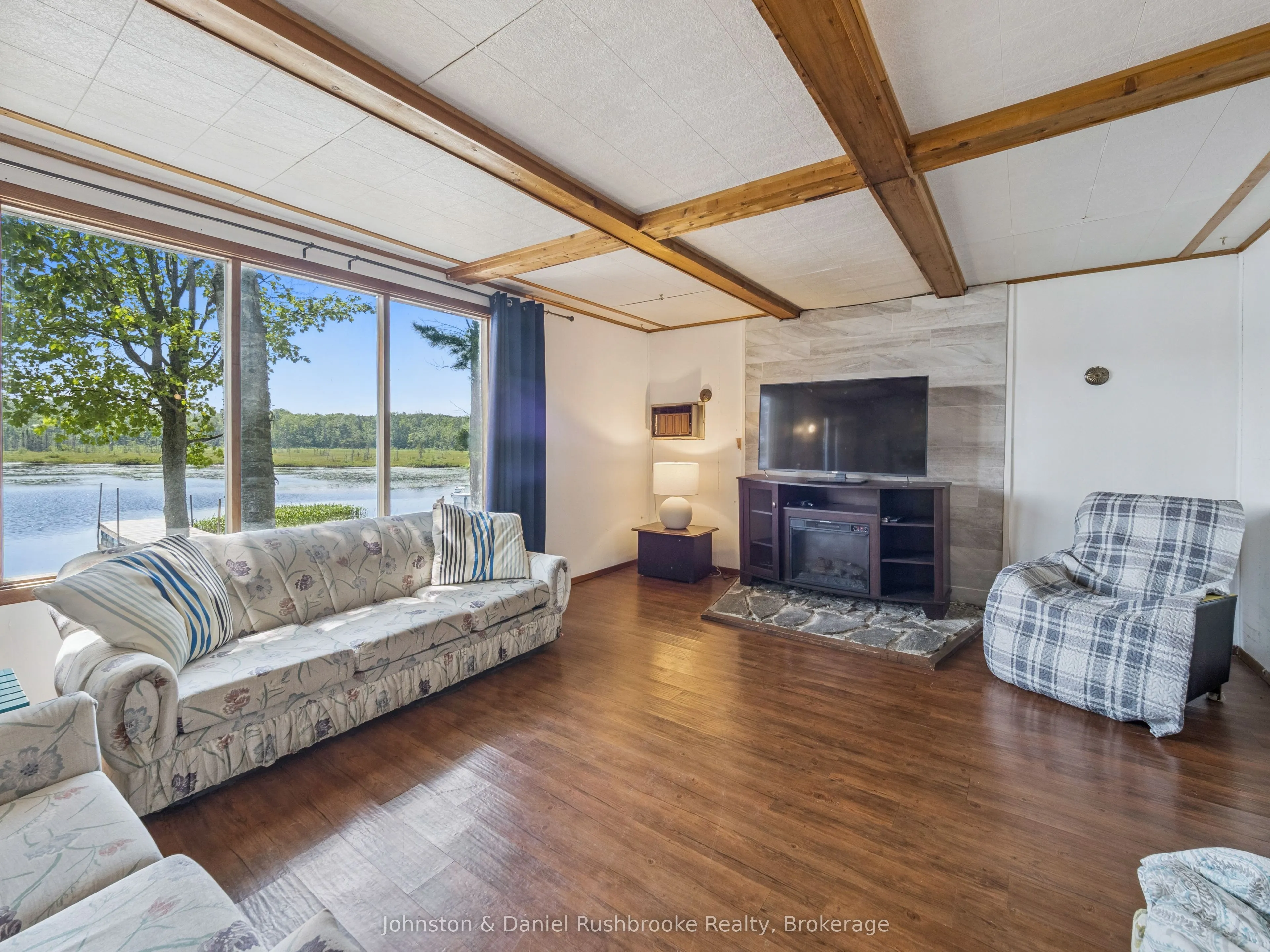 1102 Ridge Road, #4