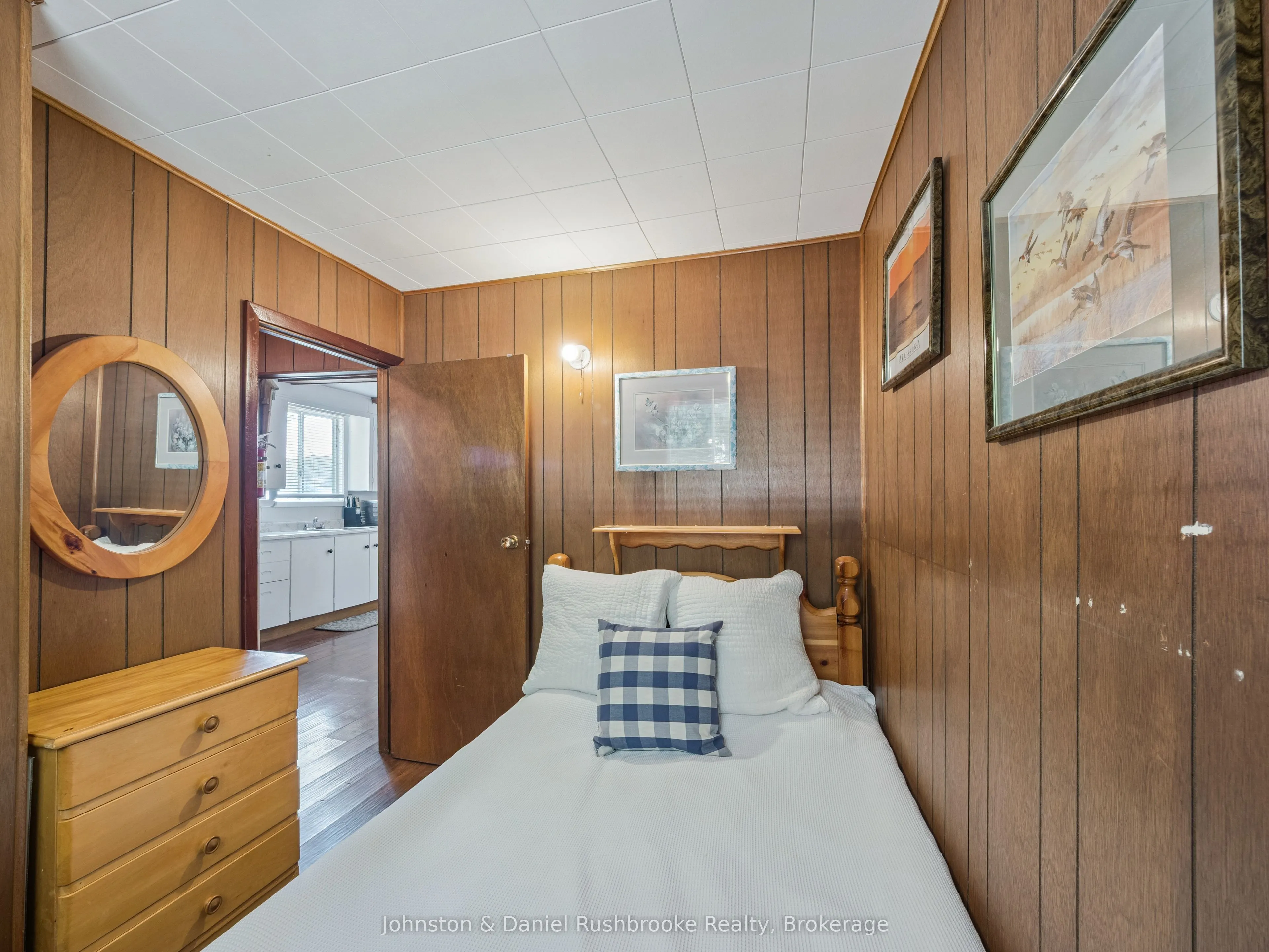 1102 Ridge Road, #4
