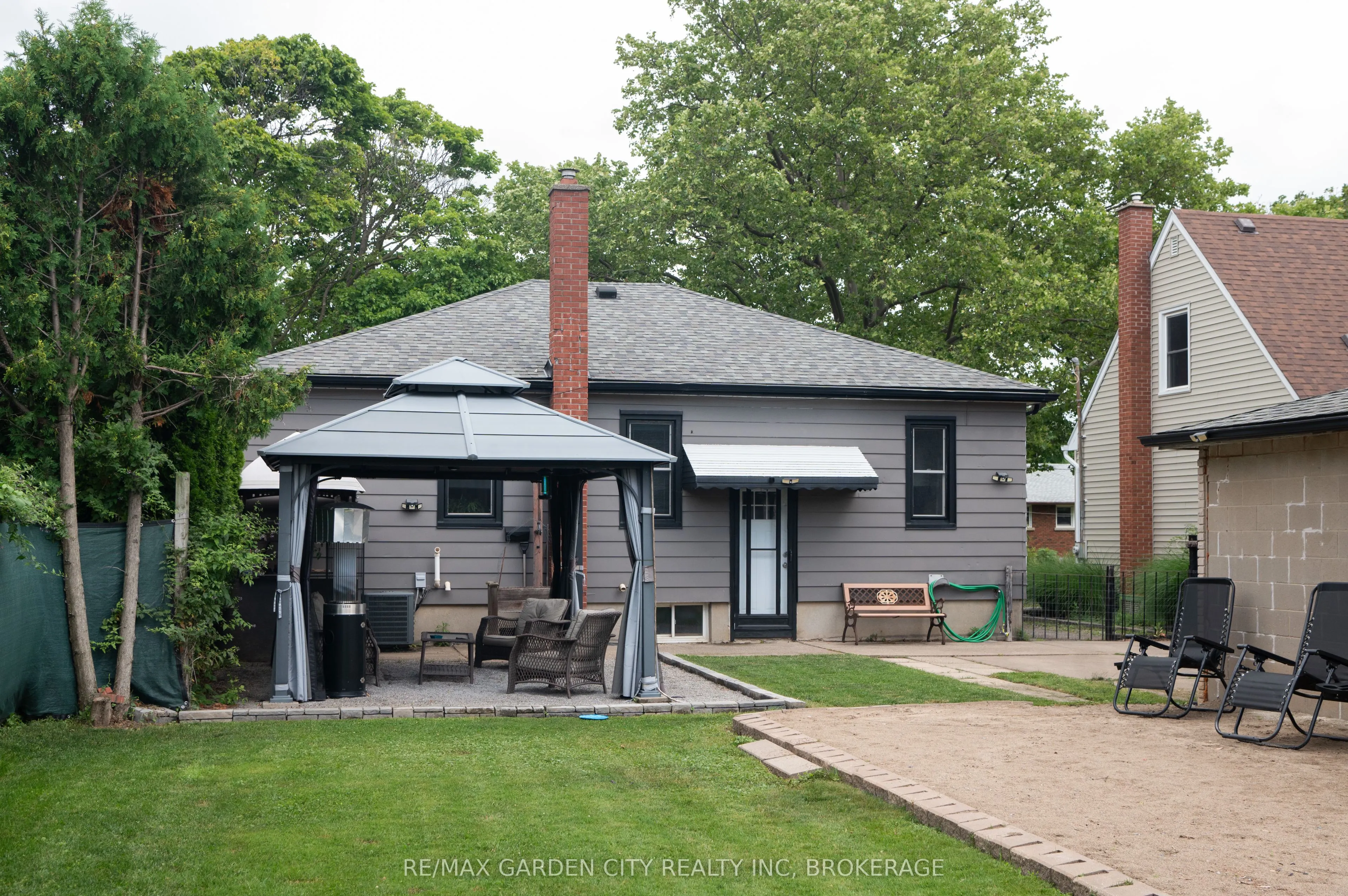 37 Mcdonald Avenue