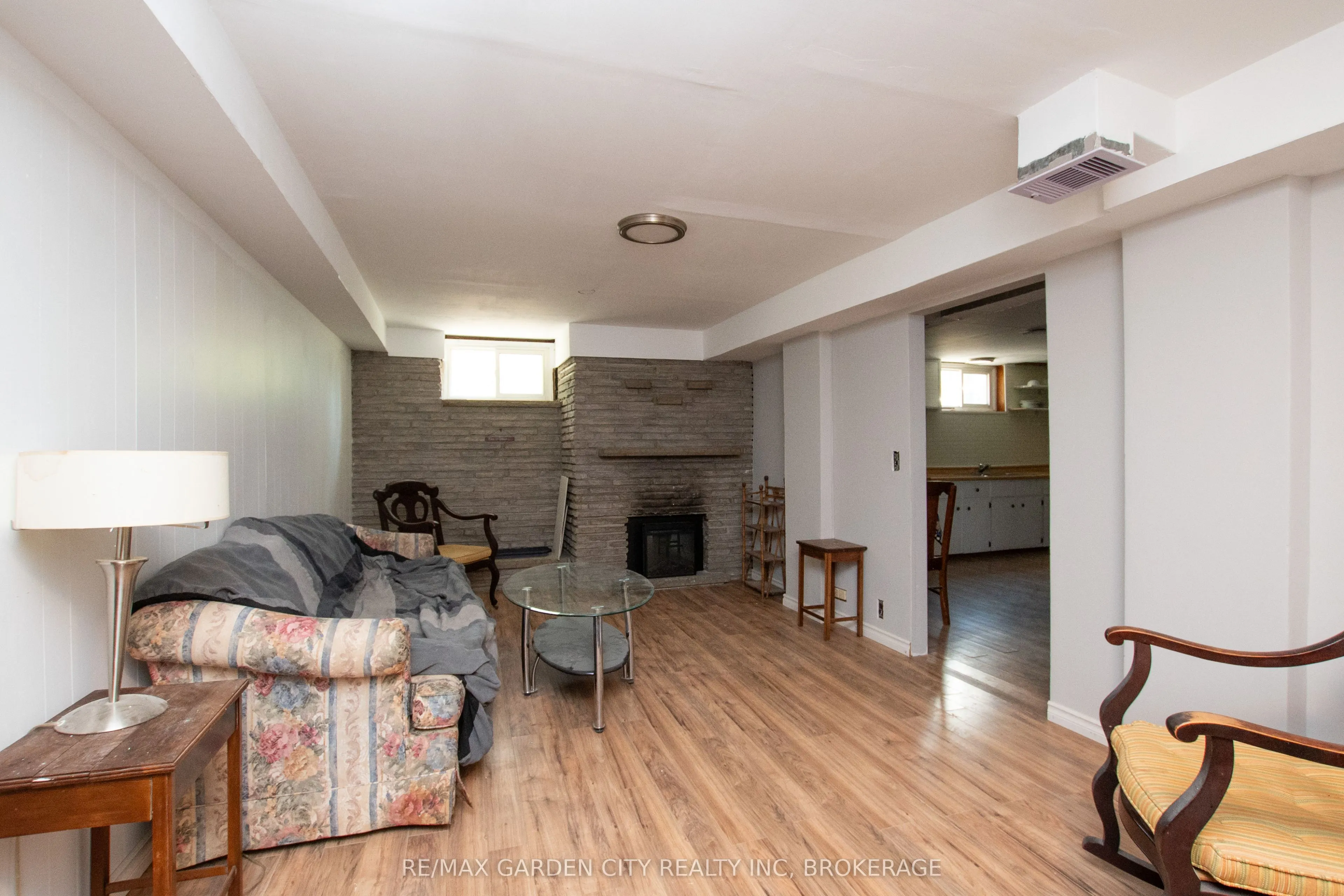 37 Mcdonald Avenue