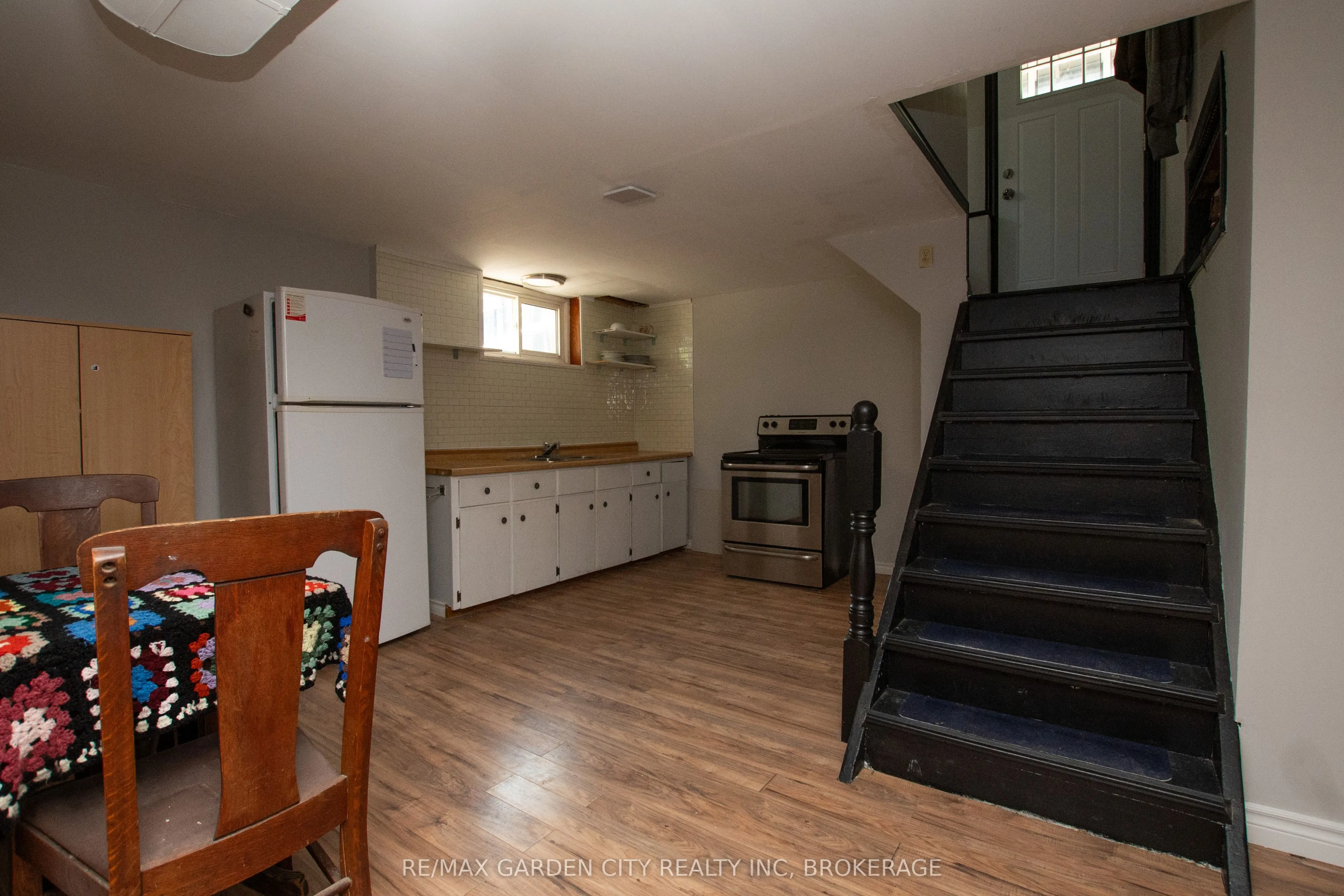 37 Mcdonald Avenue