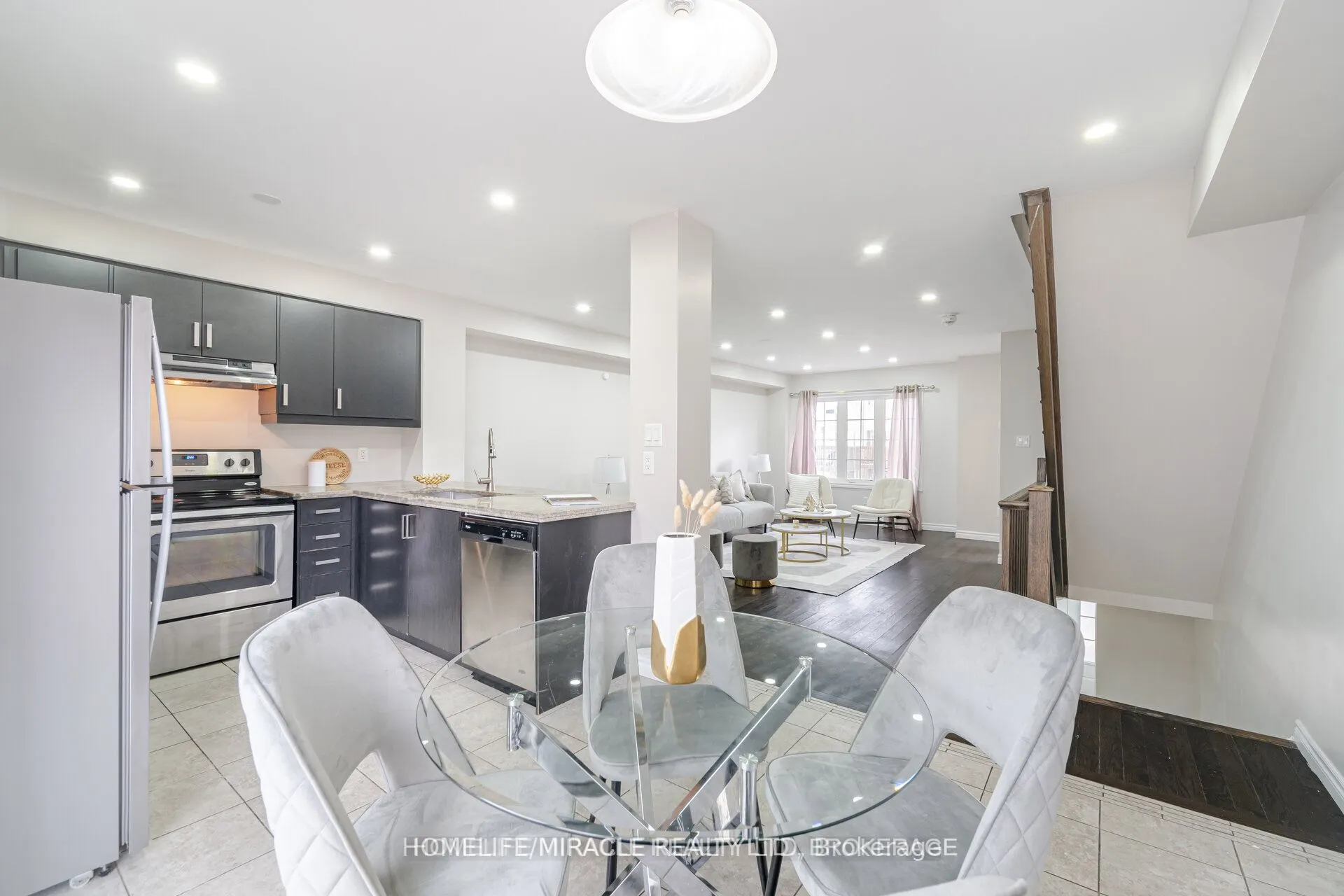 18 Kenridge Terrace