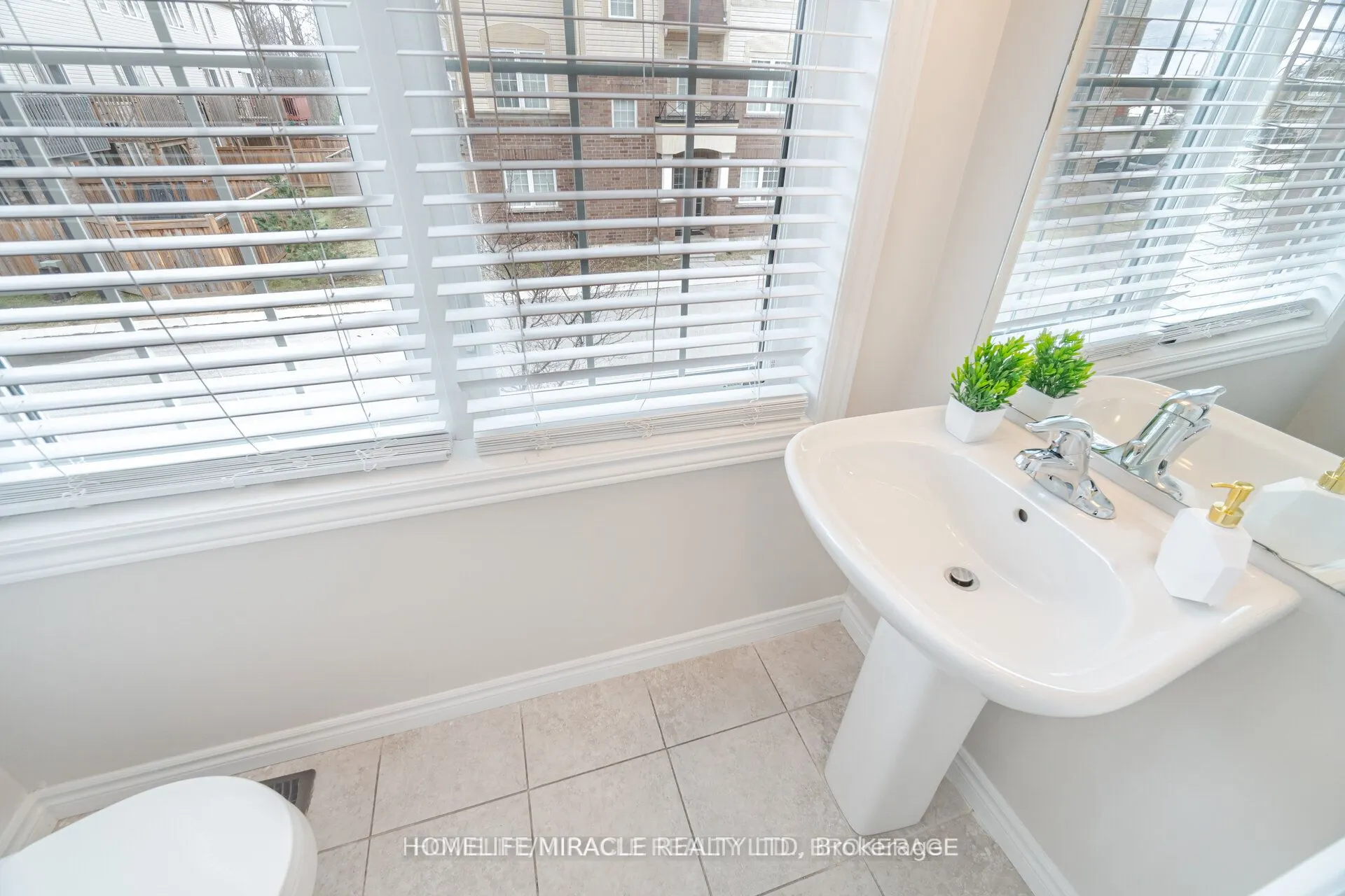 18 Kenridge Terrace