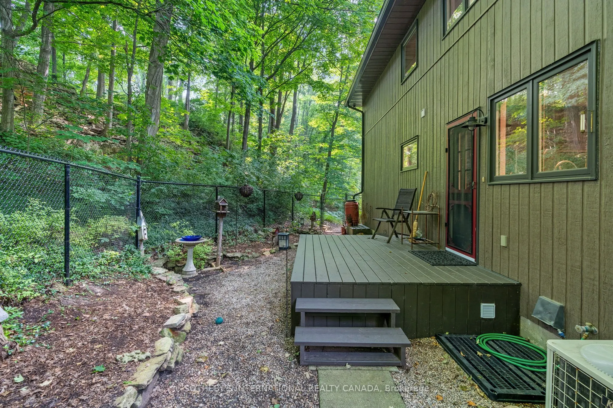 141 Valley Road