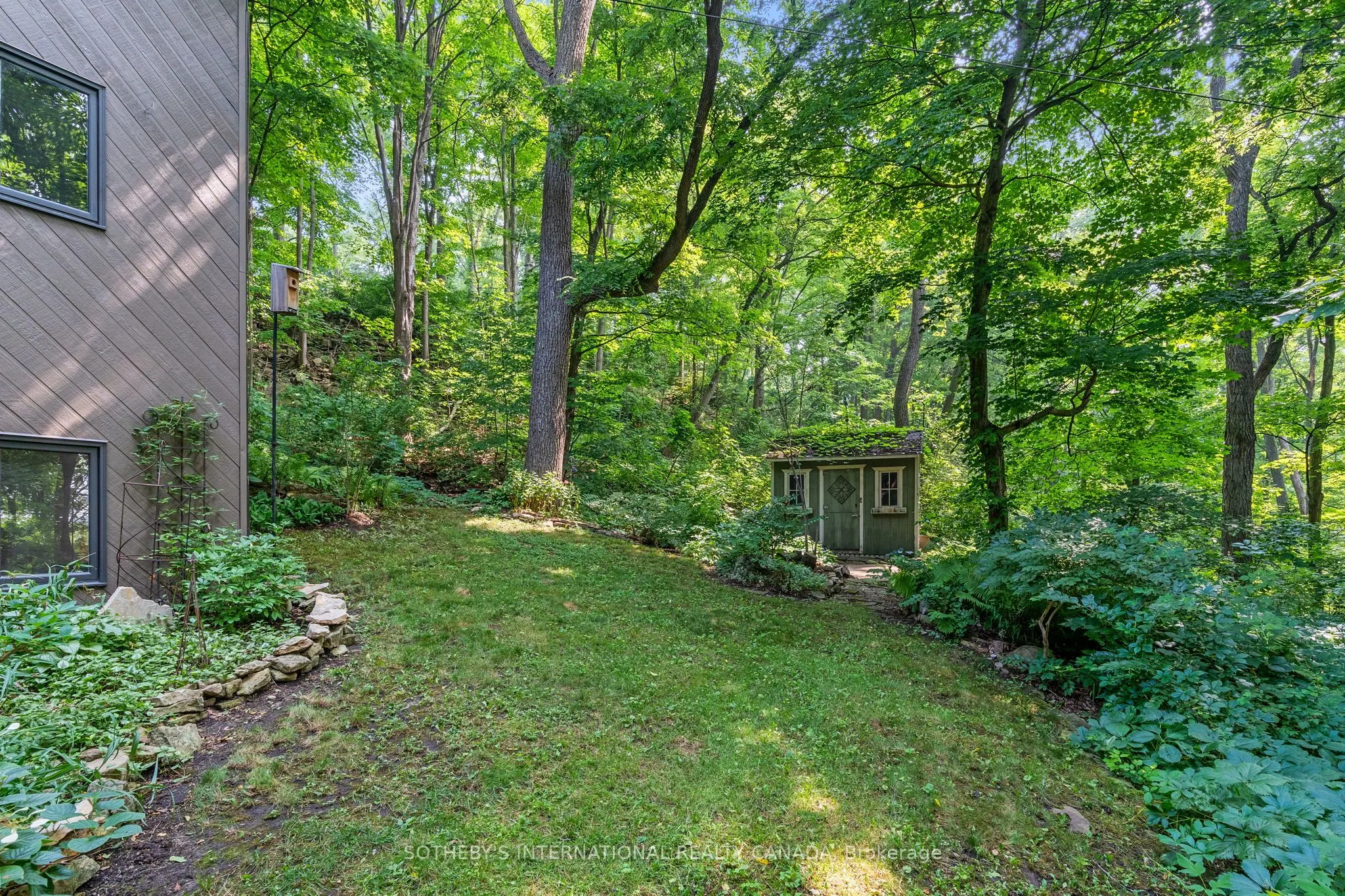 141 Valley Road