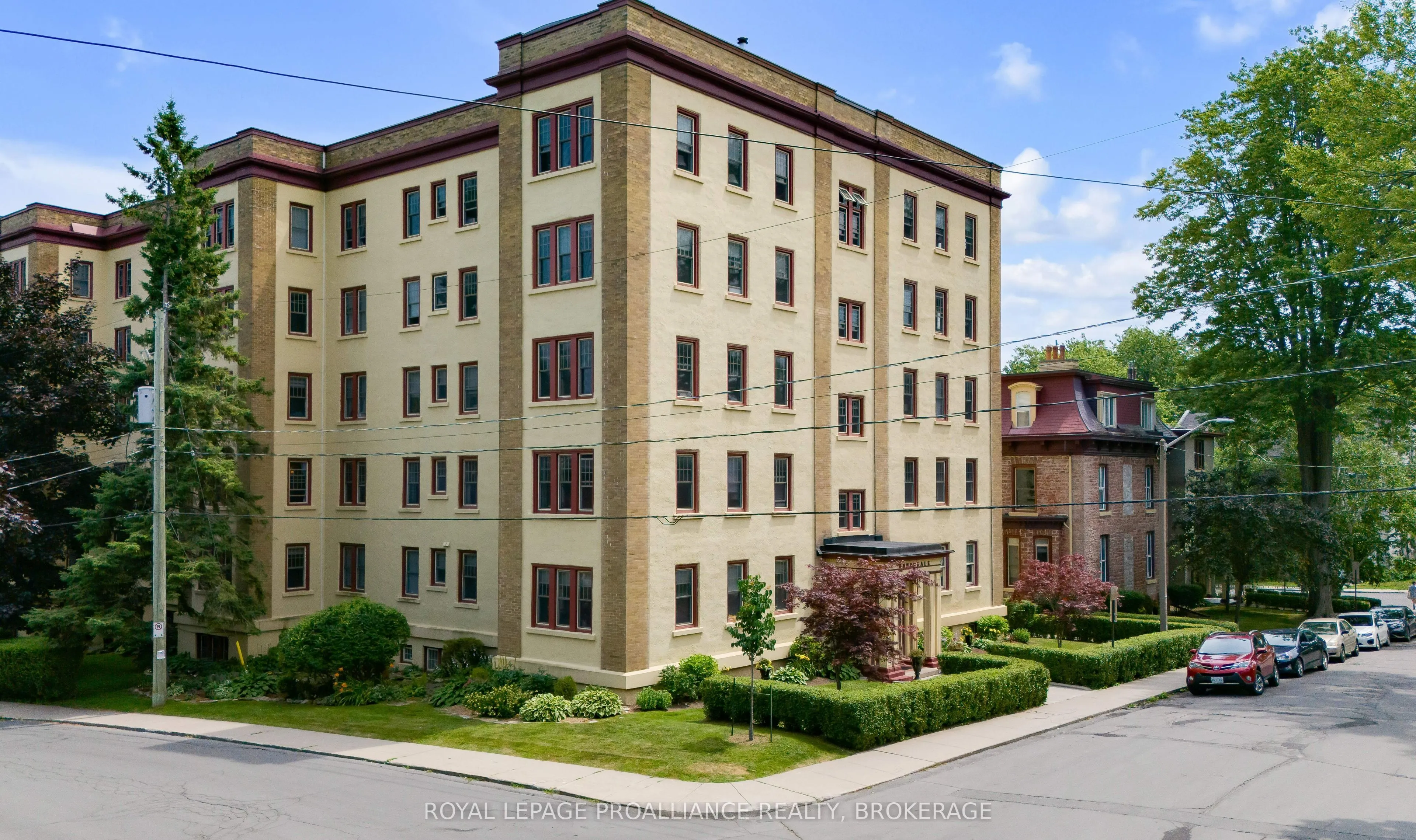 67 Sydenham Street, #302