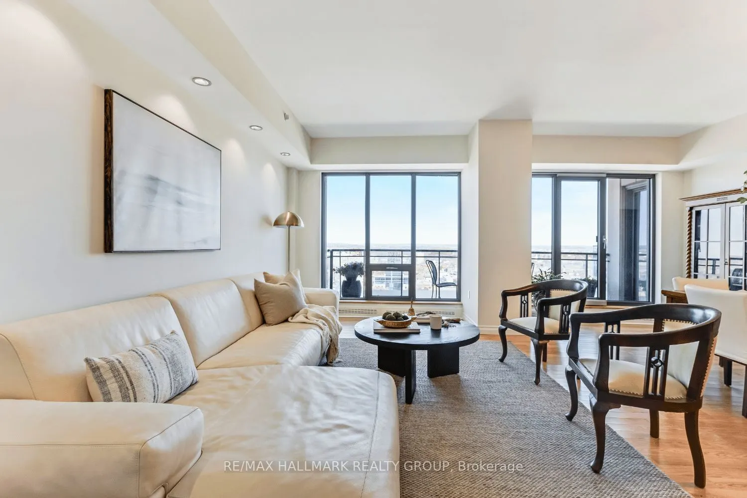 90 George Street, #1404