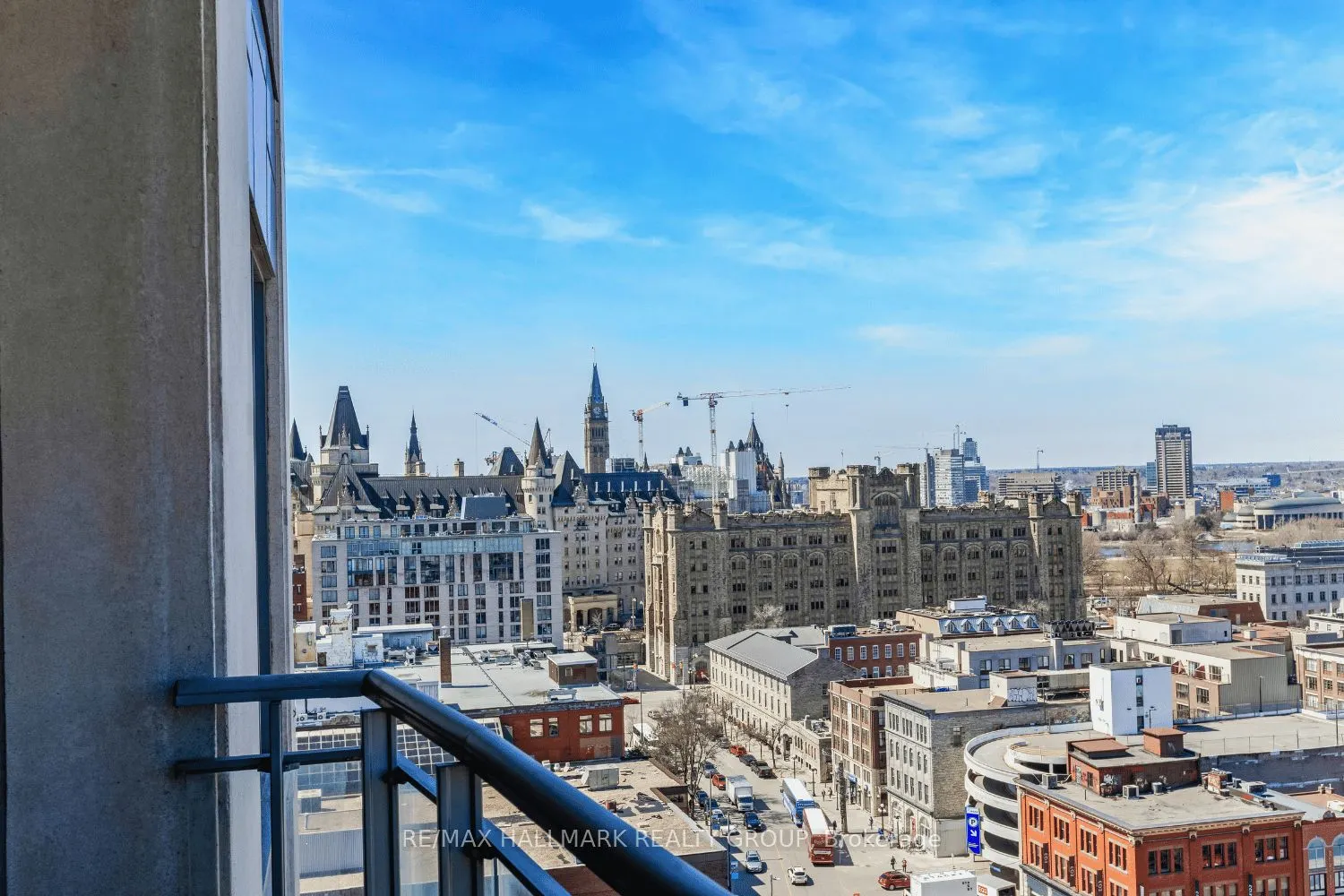 90 George Street, #1404