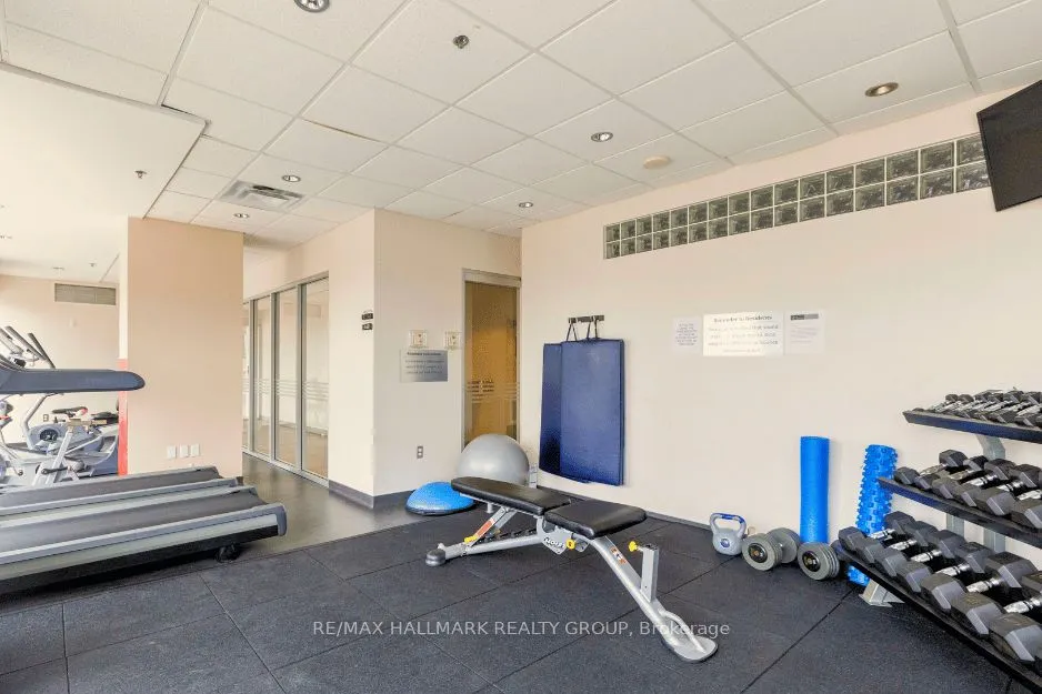 90 George Street, #1404