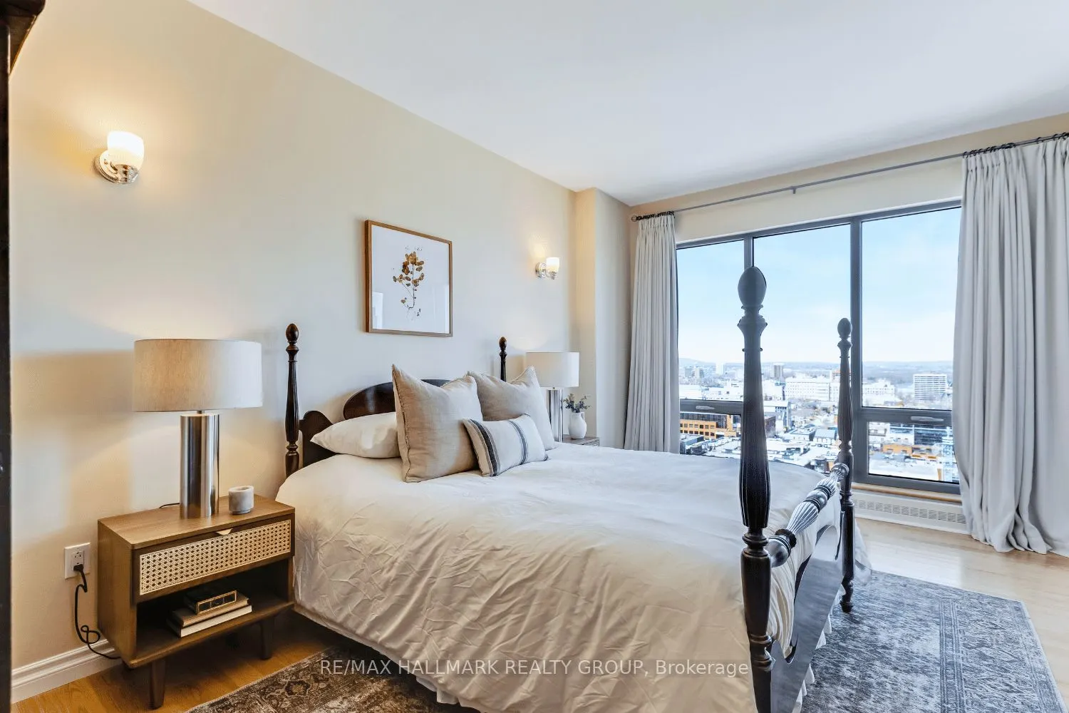 90 George Street, #1404