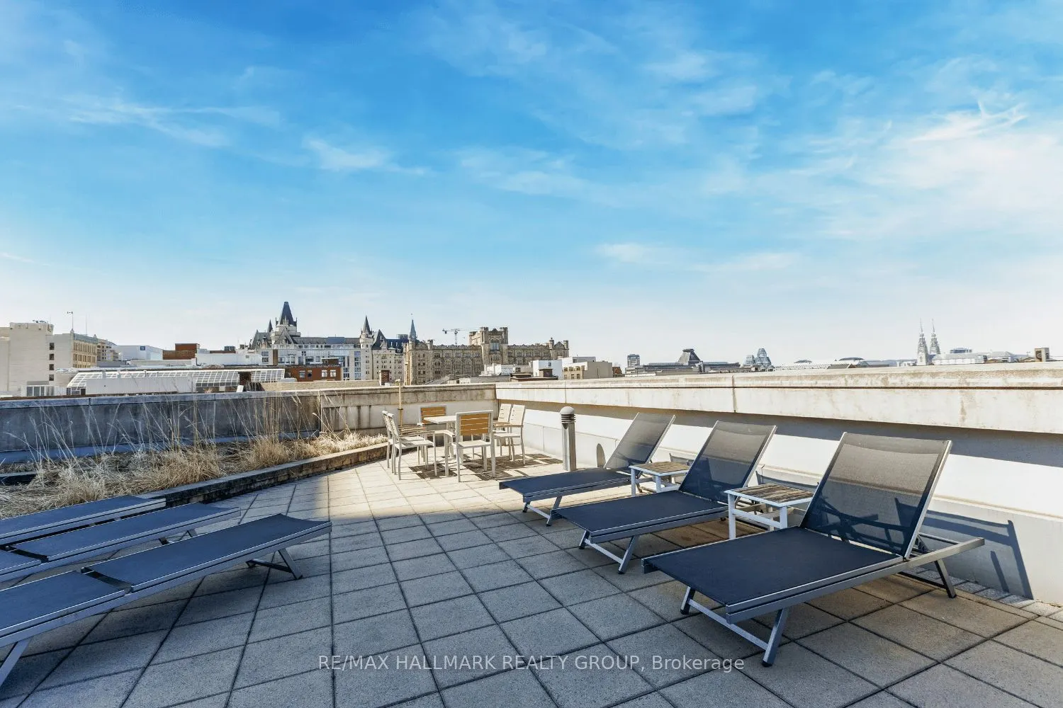 90 George Street, #1404