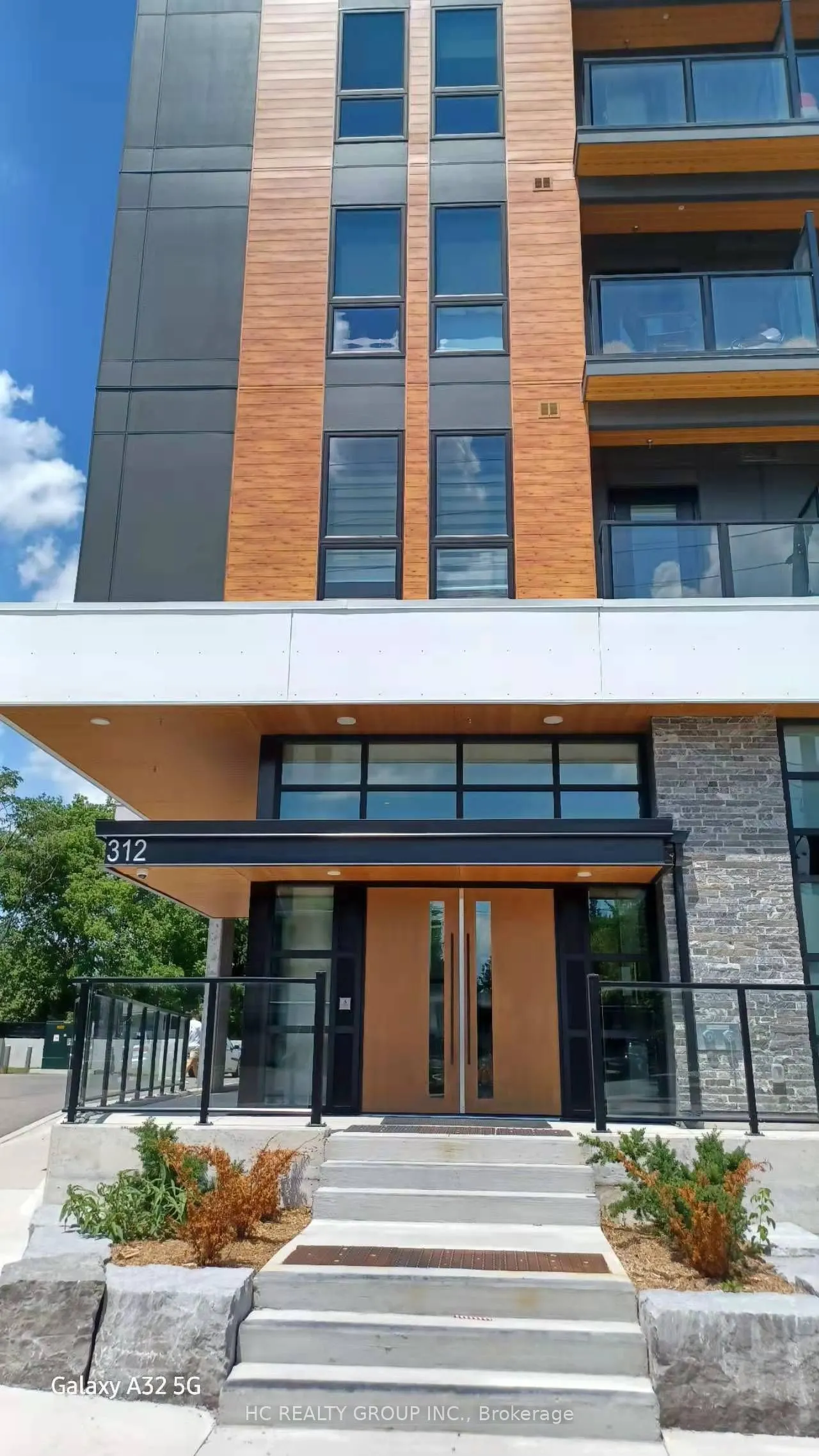 312 ERB Street W, #516
