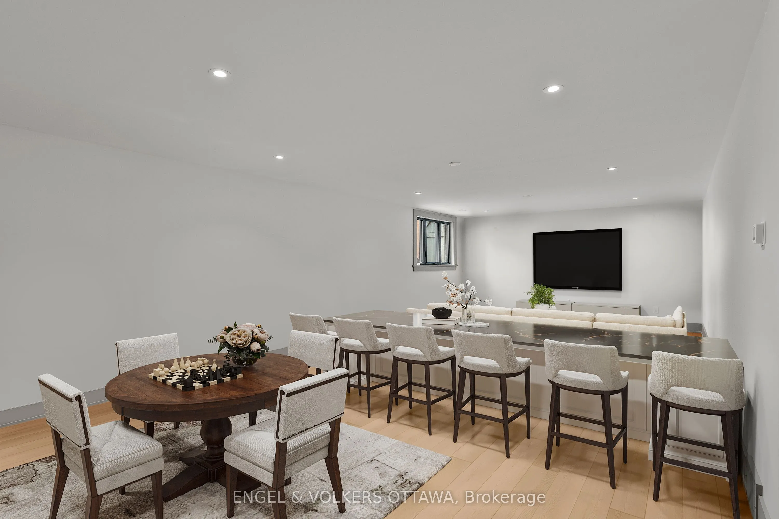 37 Clarendon Avenue