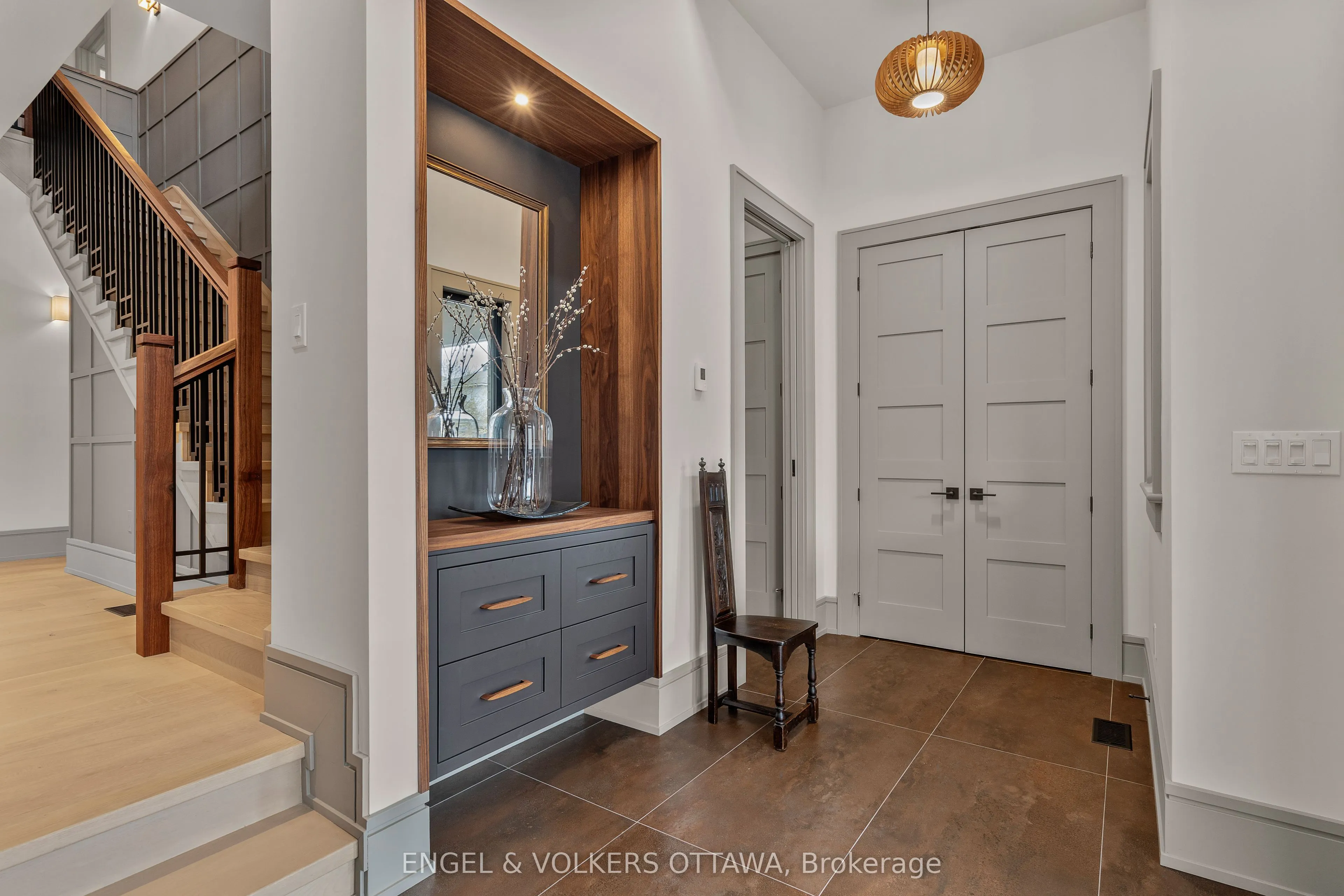 37 Clarendon Avenue