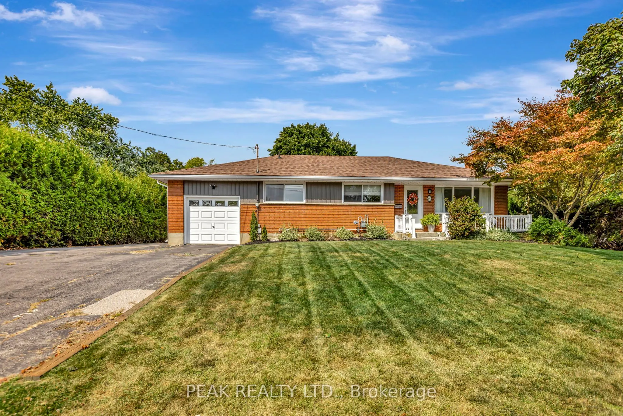 54 Paris Links Road