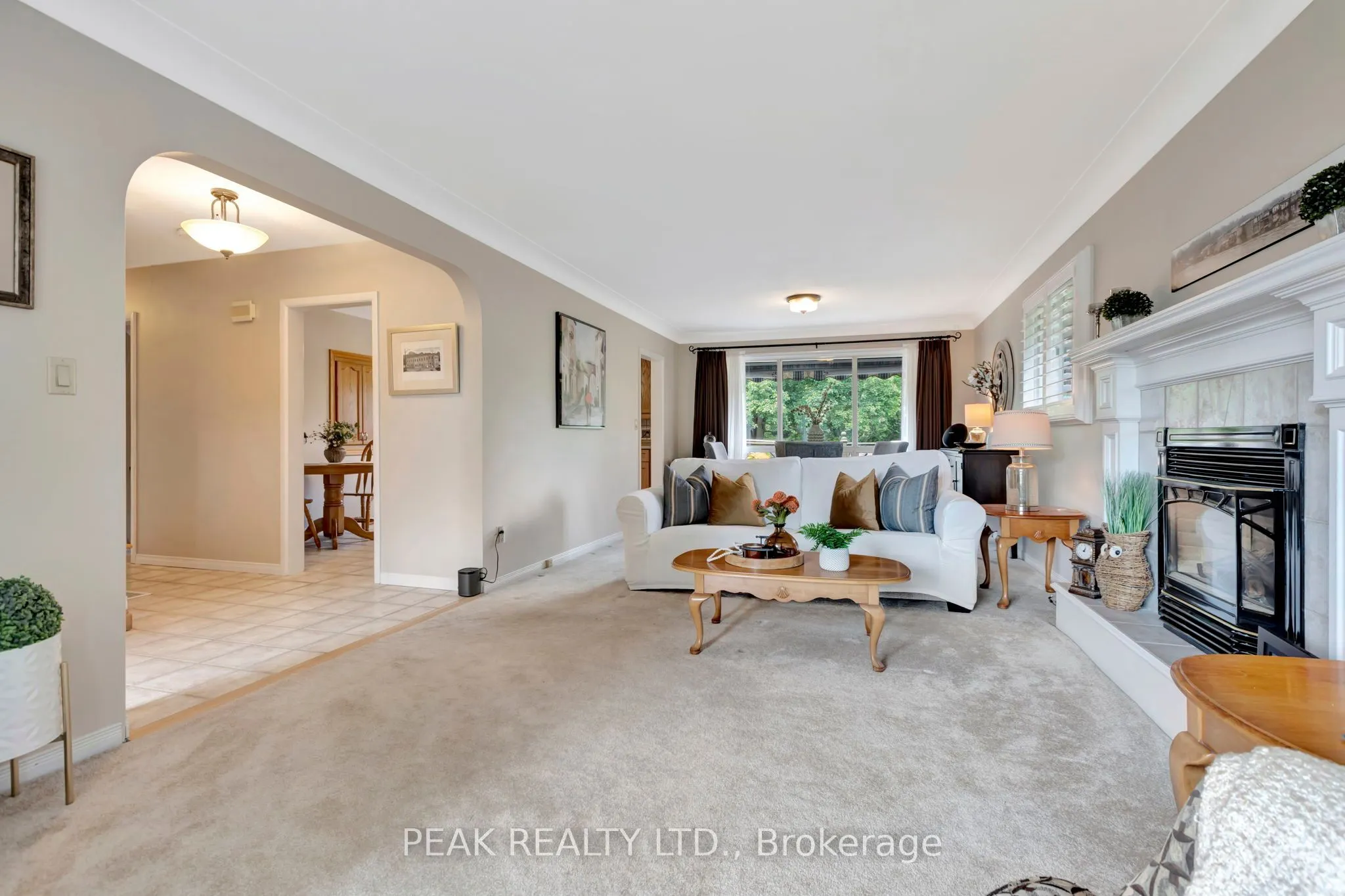 54 Paris Links Road