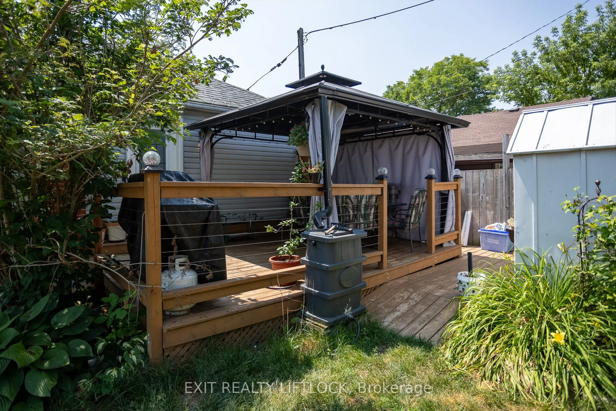 448 Howden Street
