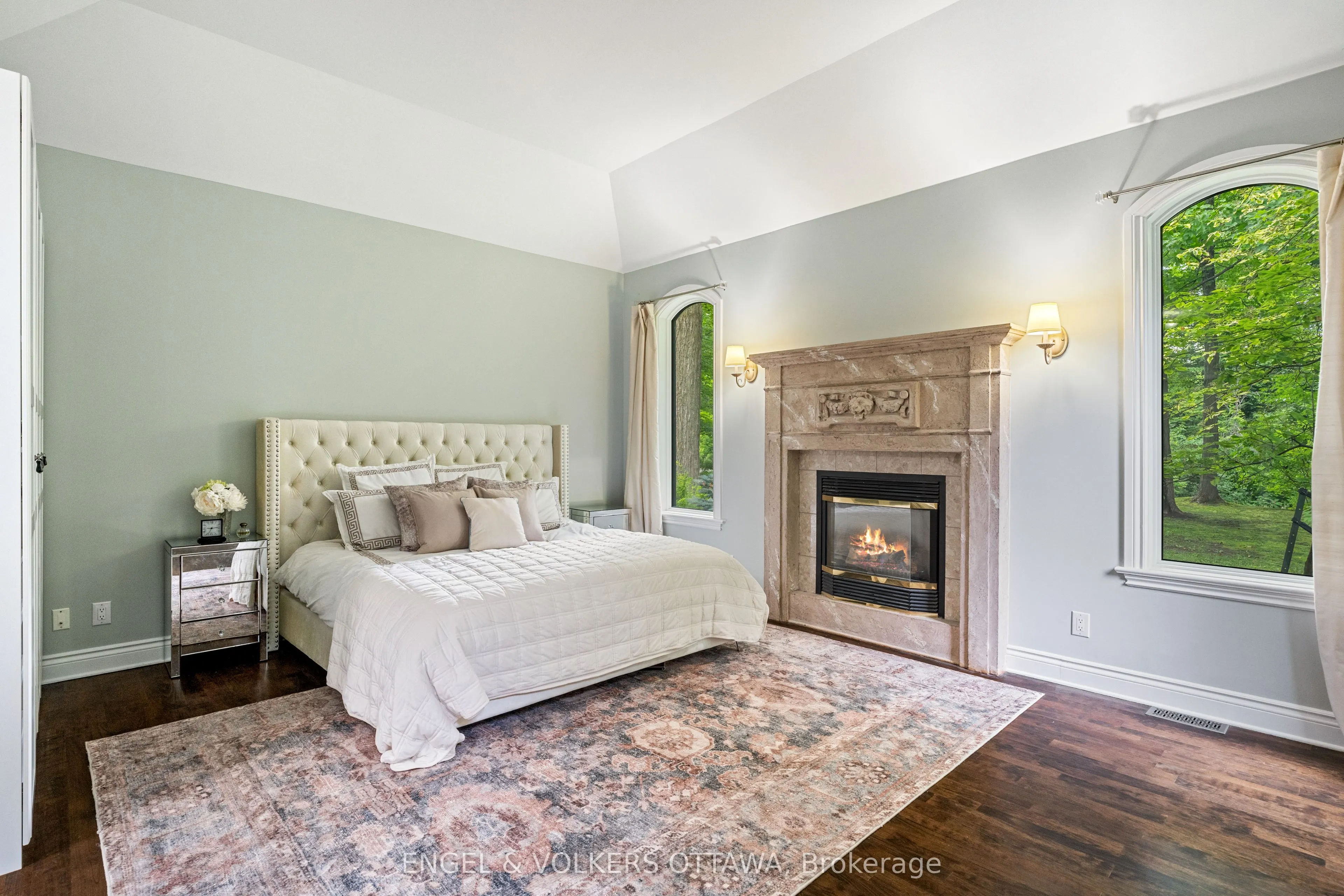 1412 HOUSTON Crescent