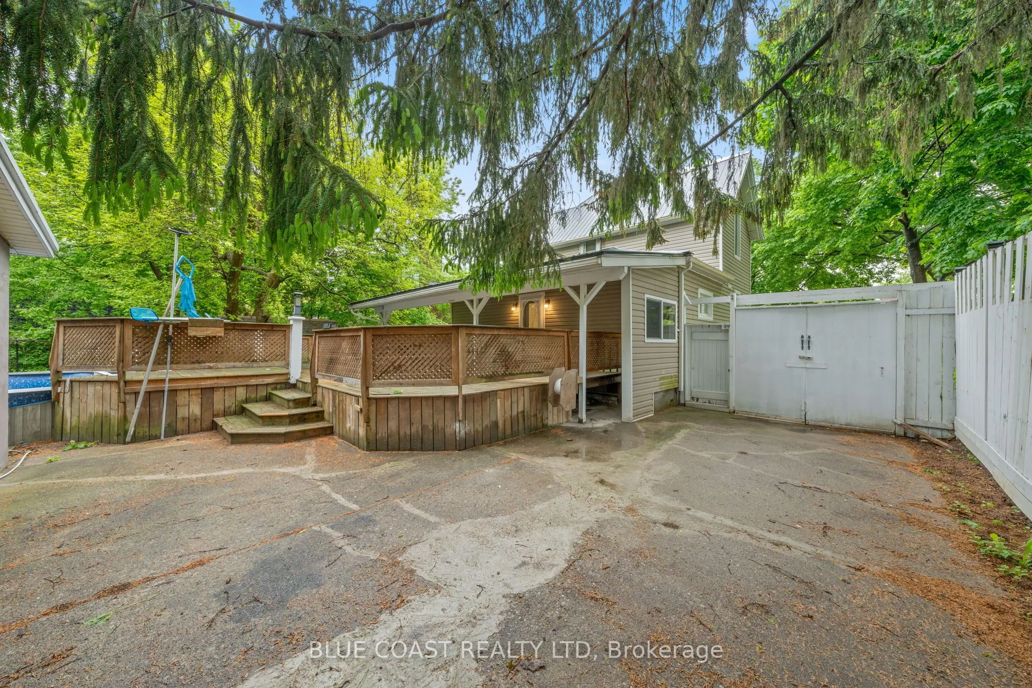 156 Queen Street