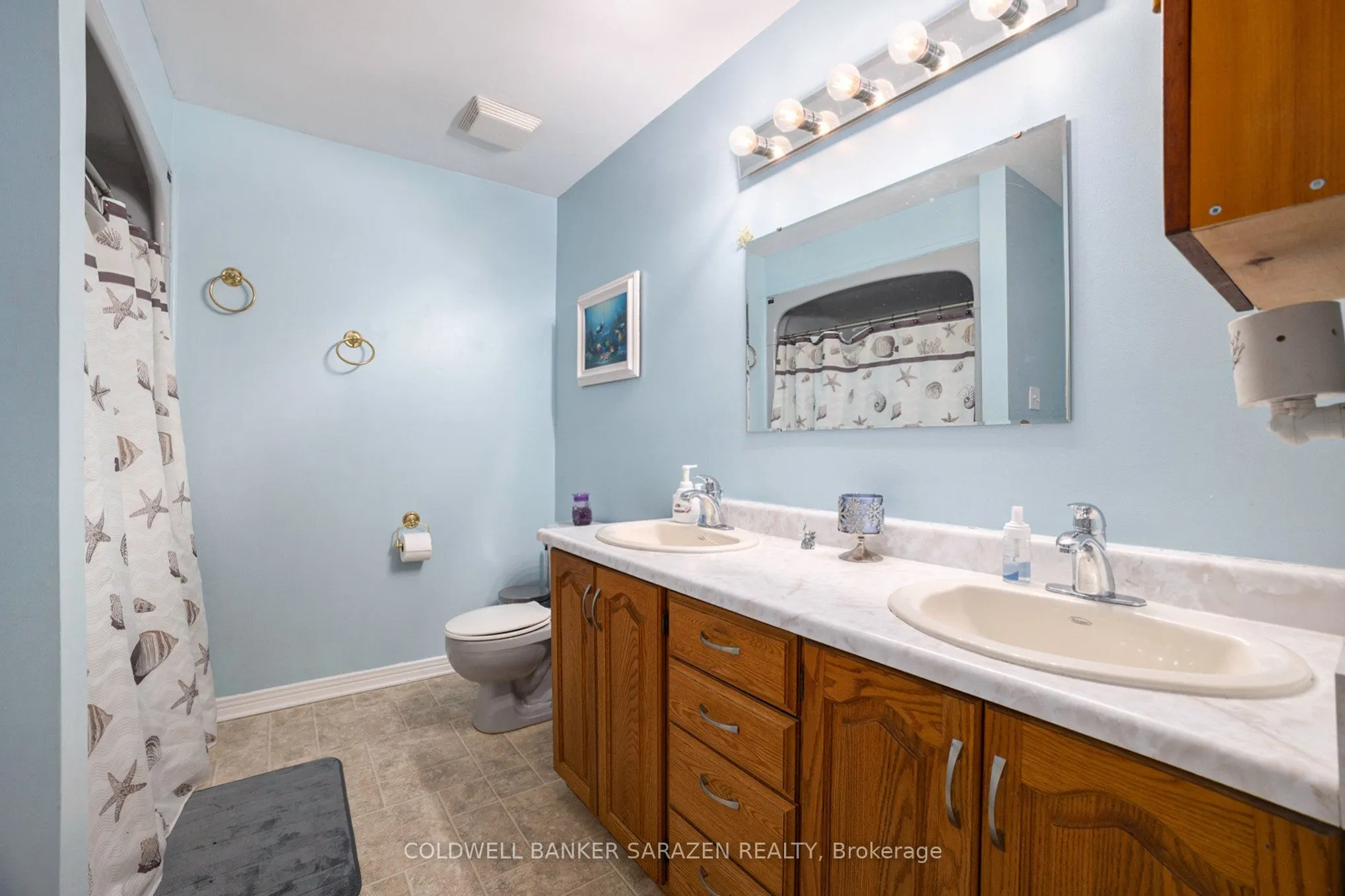 23 Ida Street S