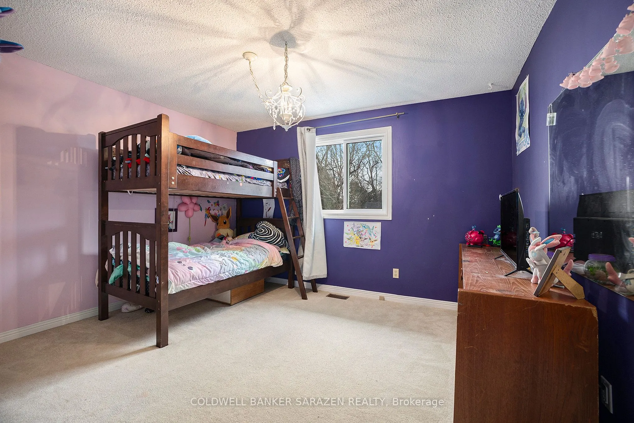 23 Ida Street S